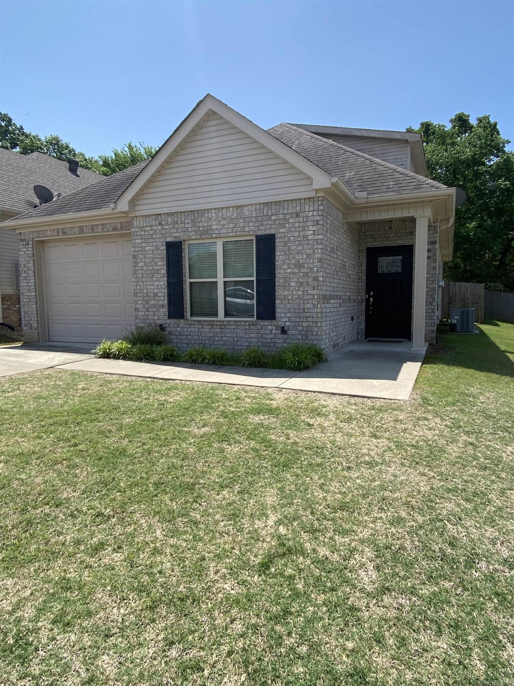 GOLF LINKS GARDENS - Residential