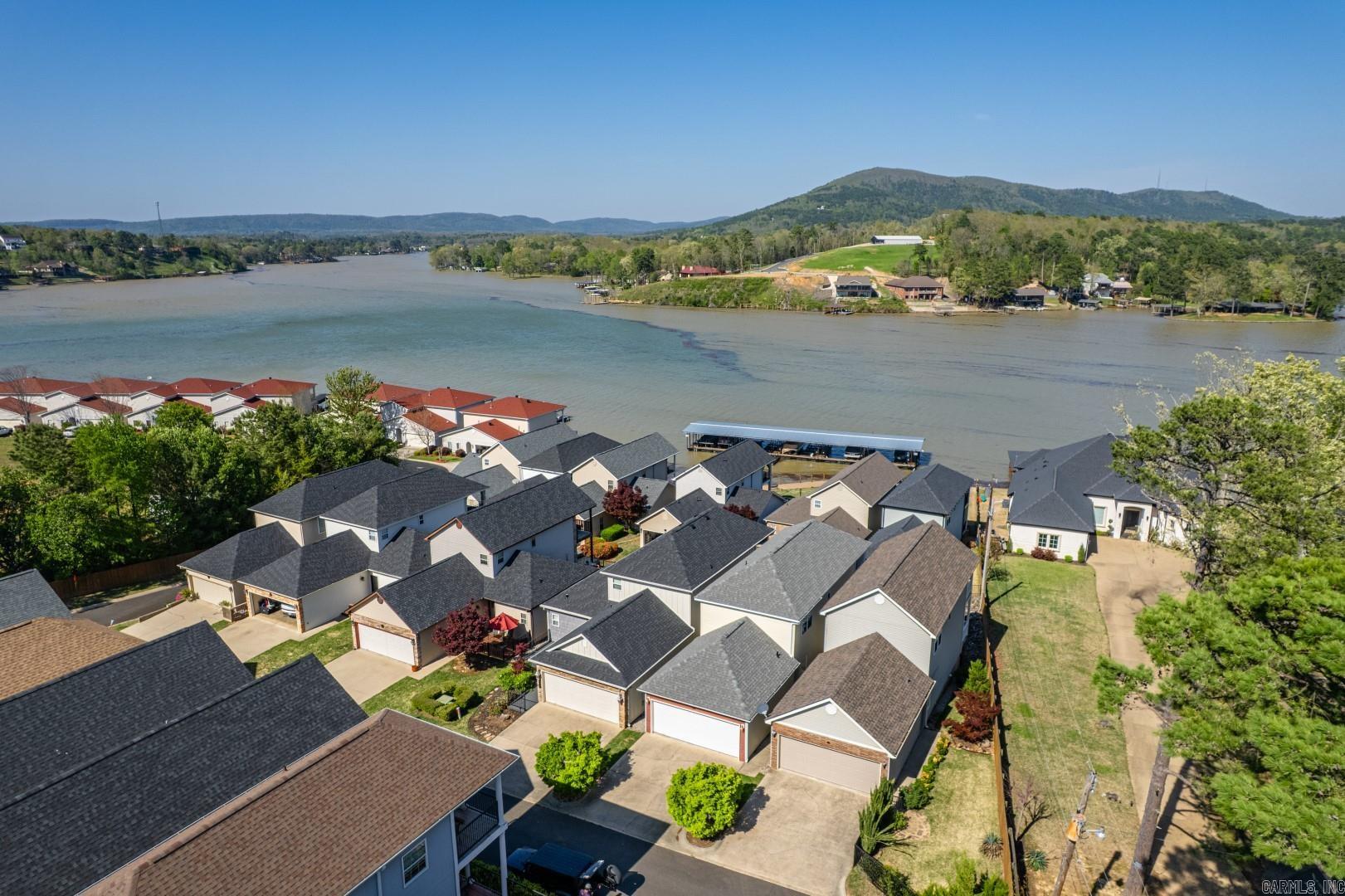 MAJESTIC LAKE VILLAGE TOWNHOMES - Residential