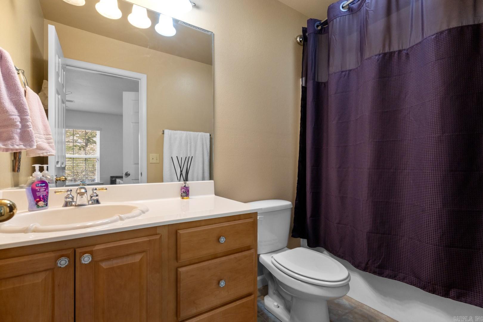 MAJESTIC LAKE VILLAGE TOWNHOMES - Residential