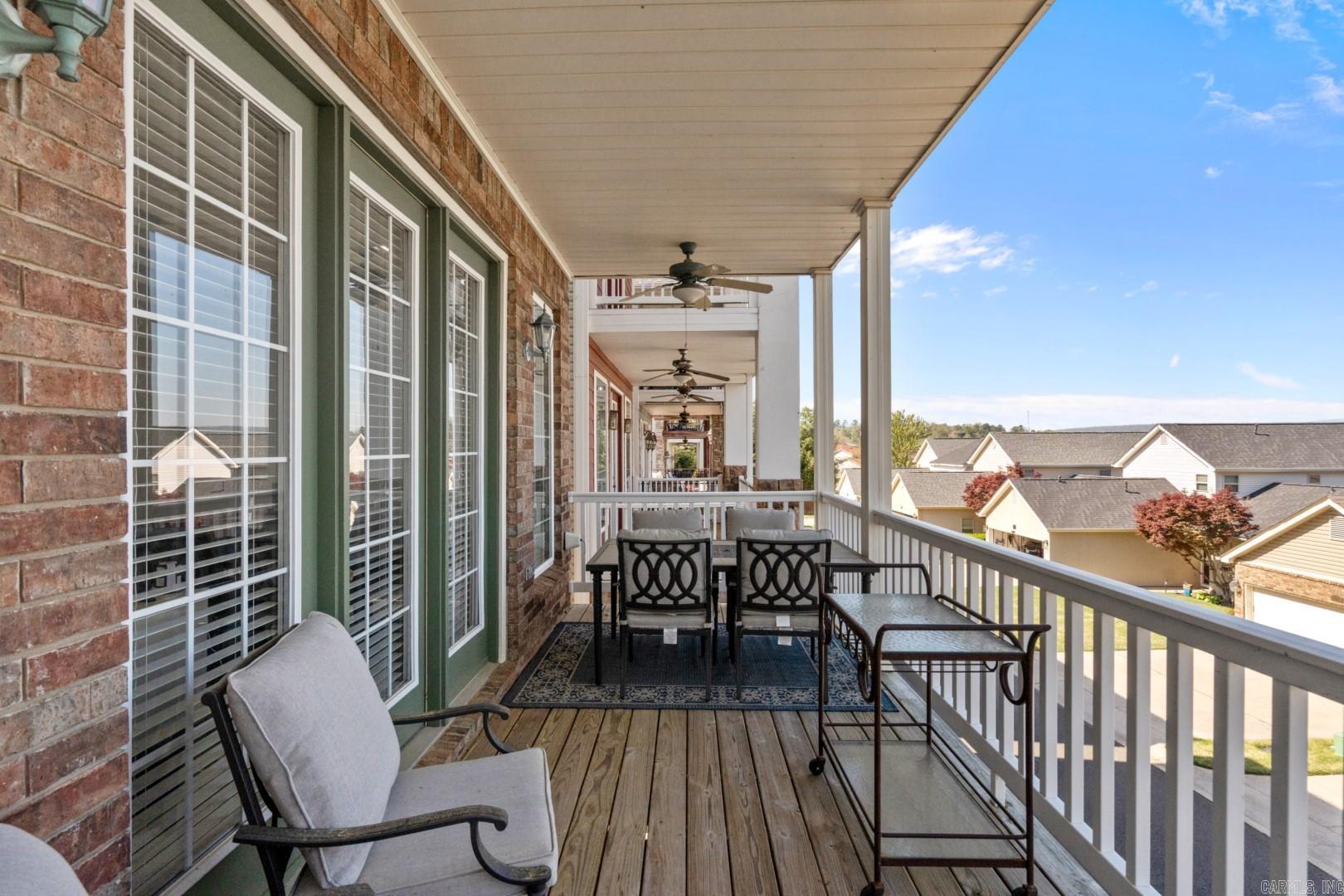 MAJESTIC LAKE VILLAGE TOWNHOMES - Residential
