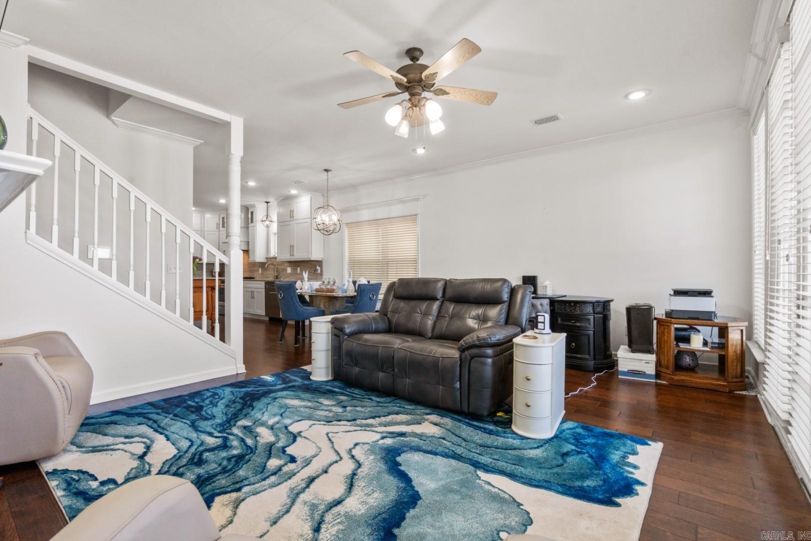 MAJESTIC LAKE VILLAGE TOWNHOMES - Residential