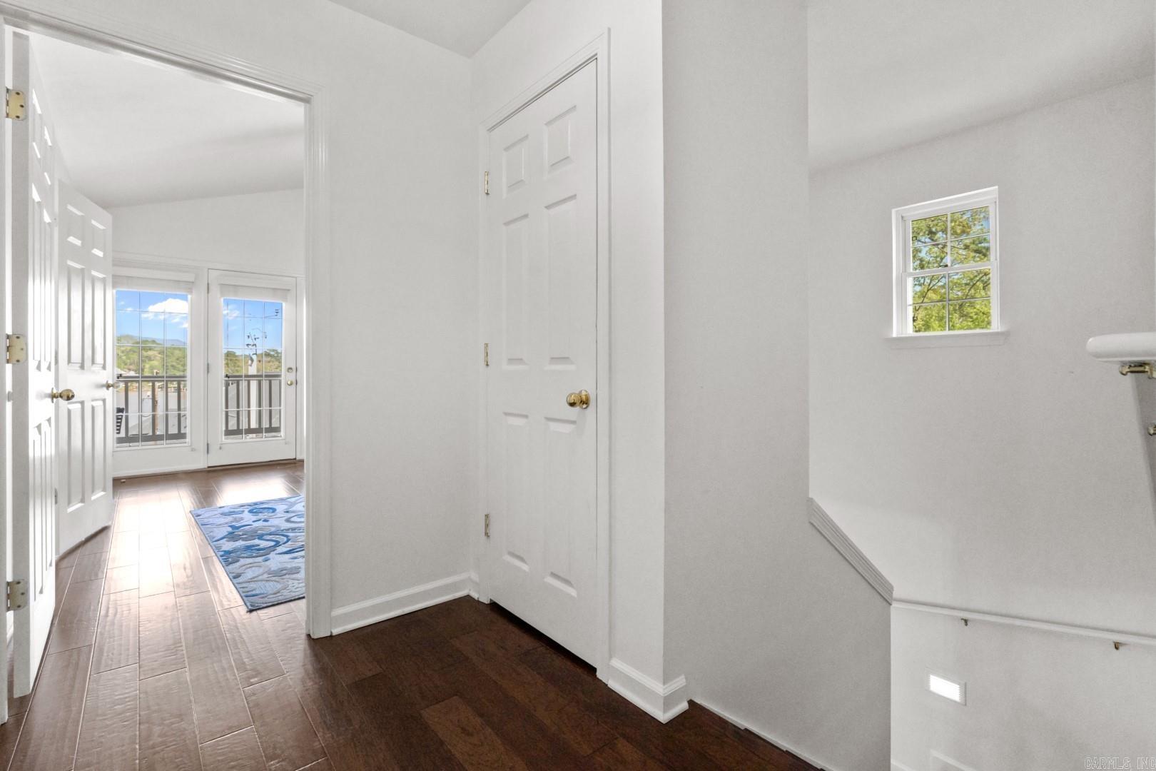 MAJESTIC LAKE VILLAGE TOWNHOMES - Residential
