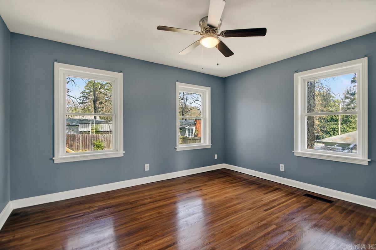 FOREST HILLS - Residential