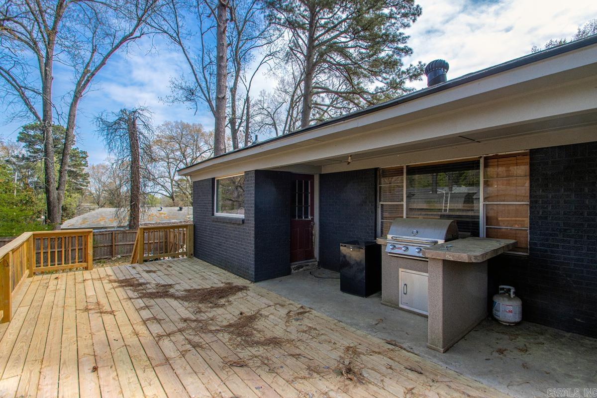 FOREST HILLS - Residential