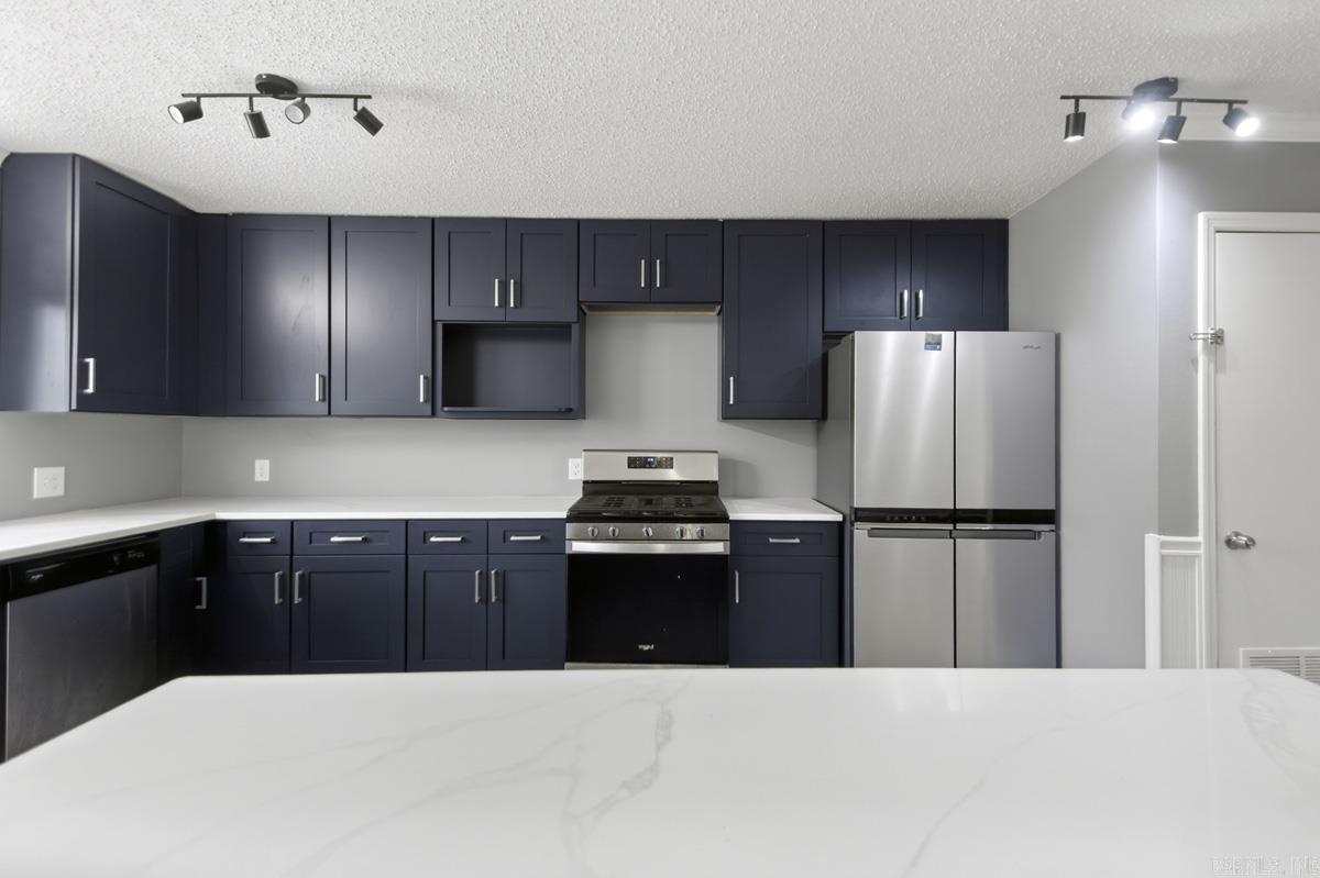 FOREST HILLS - Residential