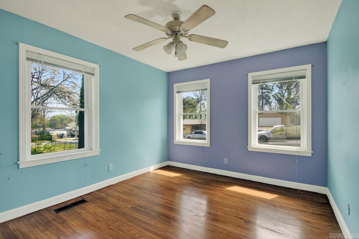 FOREST HILLS - Residential