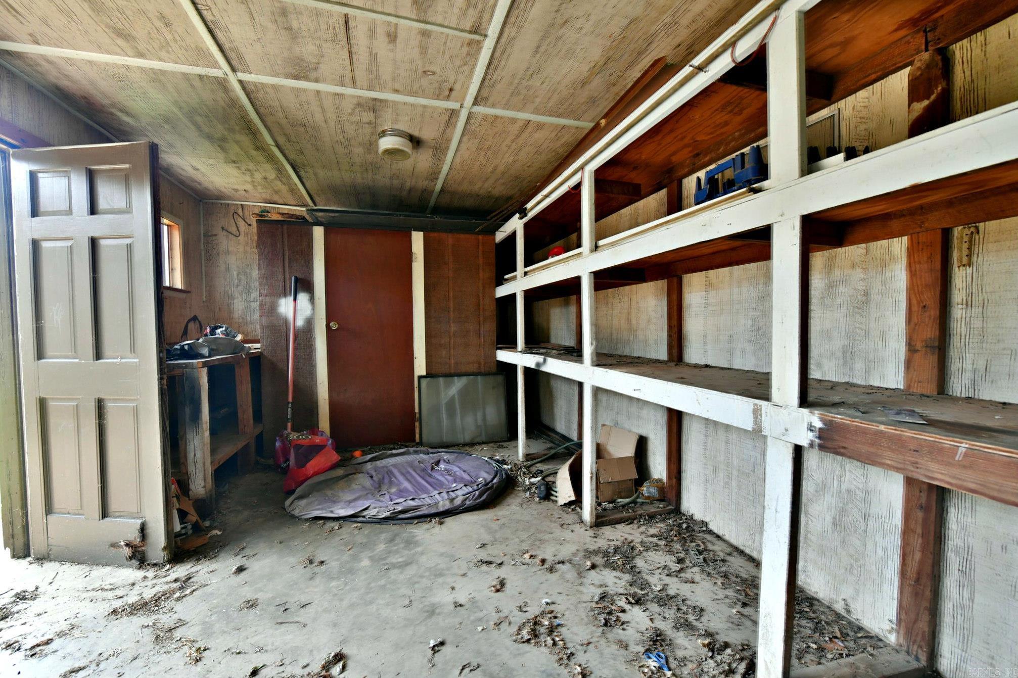 Men-Ark #1 - Residential