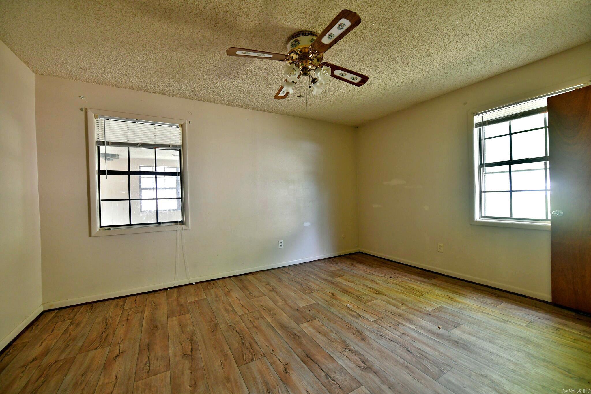 Men-Ark #1 - Residential