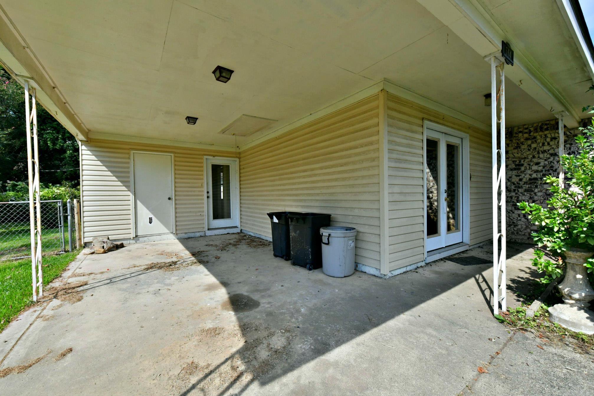 Men-Ark #1 - Residential