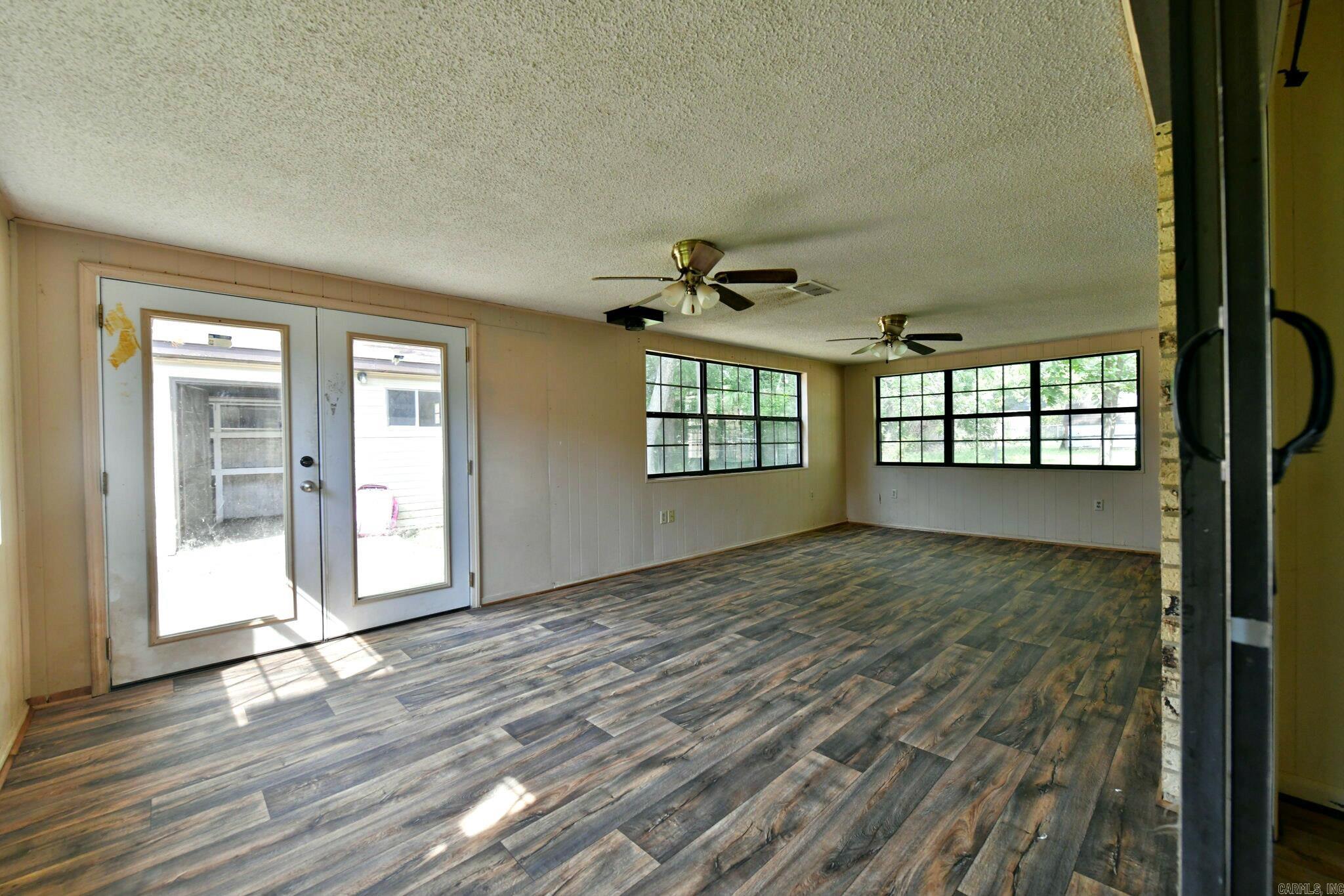 Men-Ark #1 - Residential