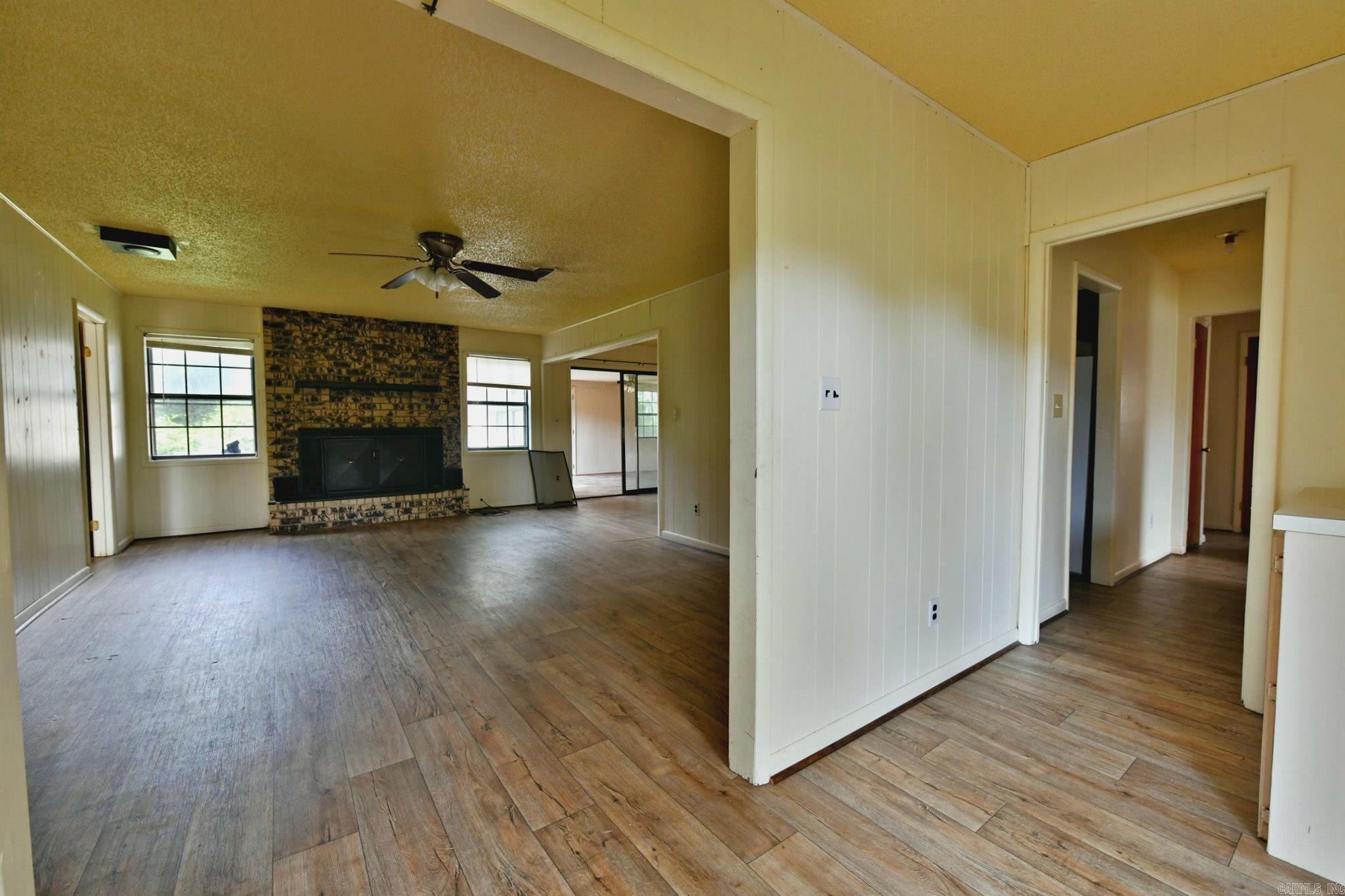 Men-Ark #1 - Residential