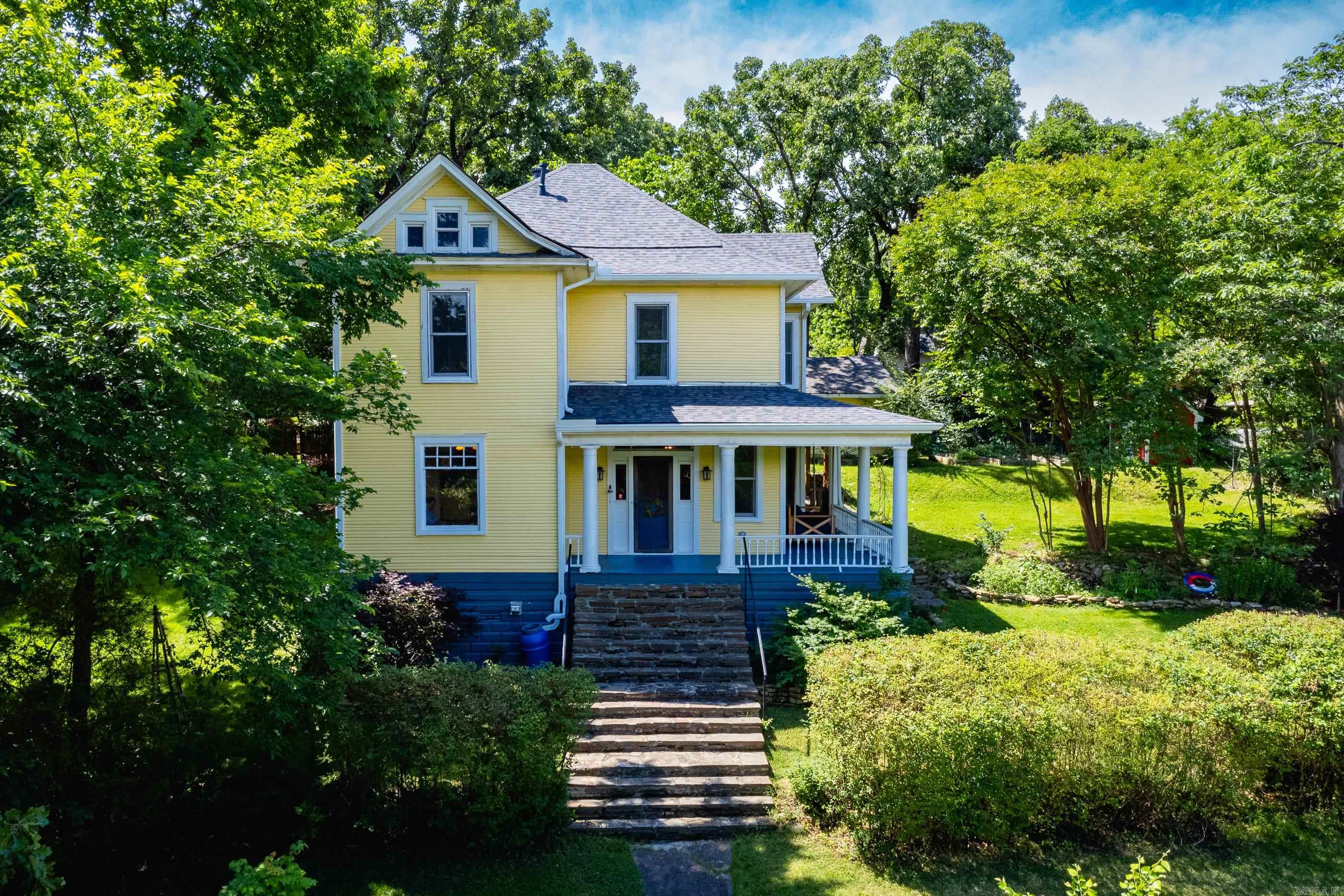 Hill Crest - Residential