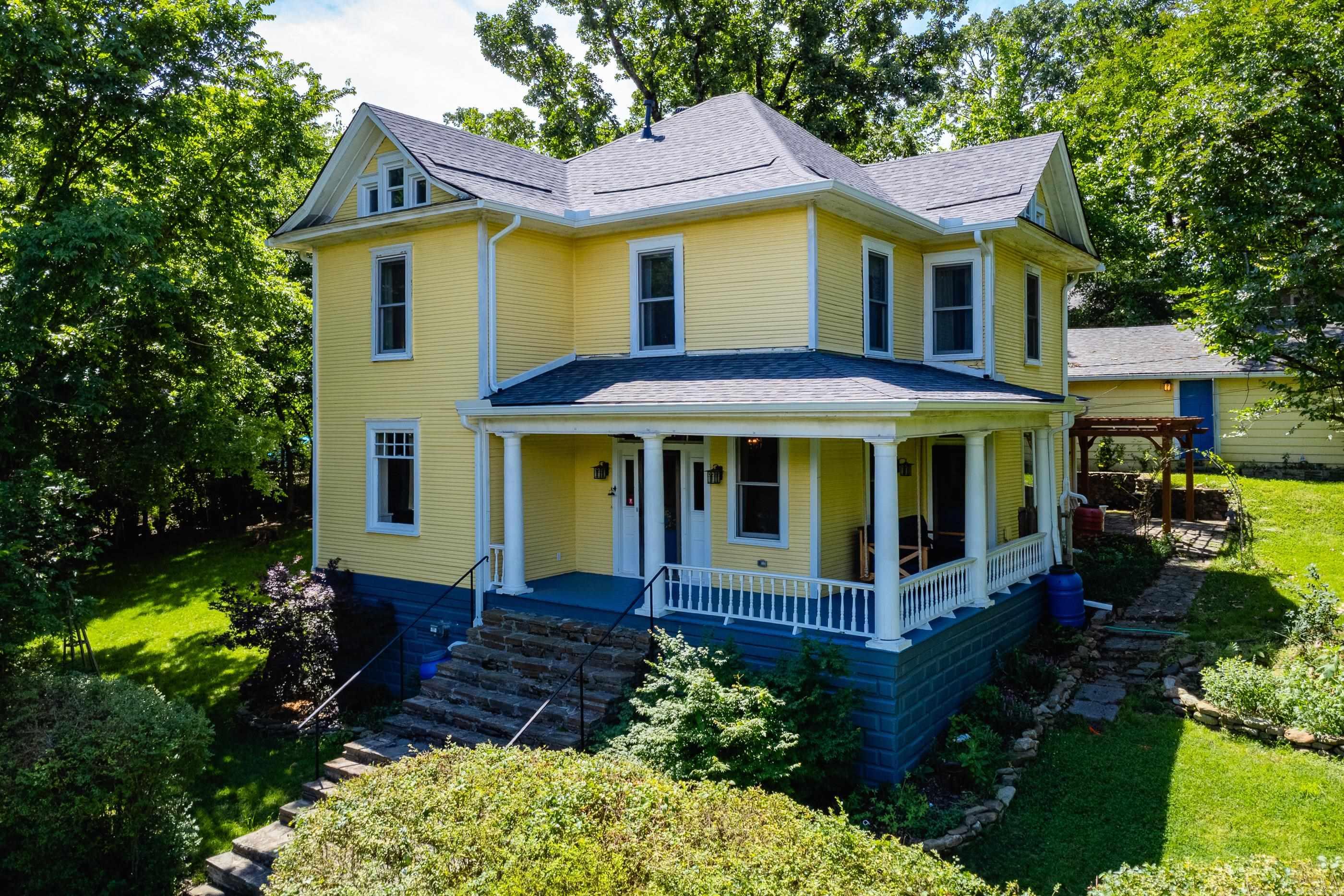 Hill Crest - Residential