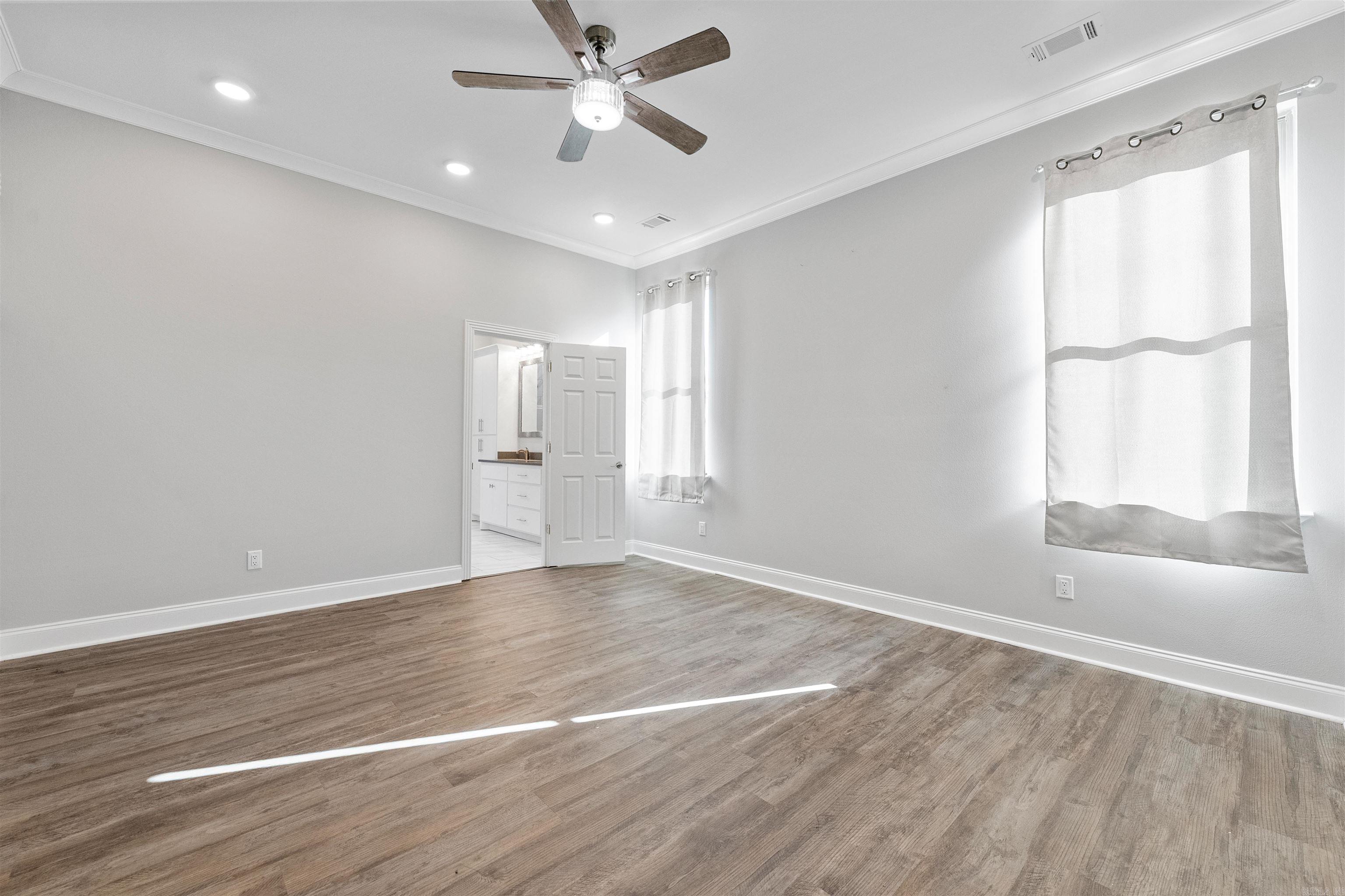 NORTH SHORE @ HURRICANE LAKE EST - Residential