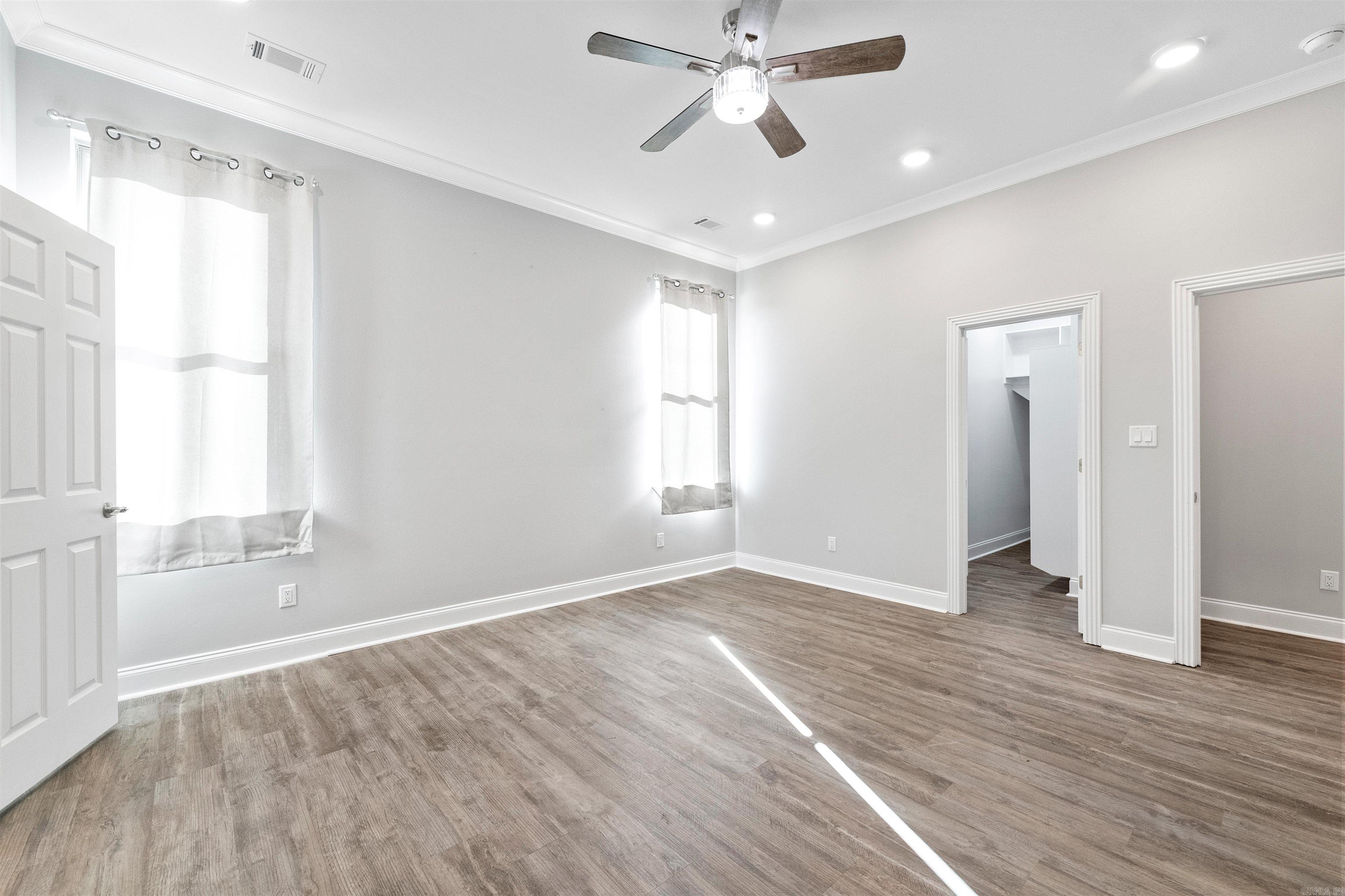 NORTH SHORE @ HURRICANE LAKE EST - Residential