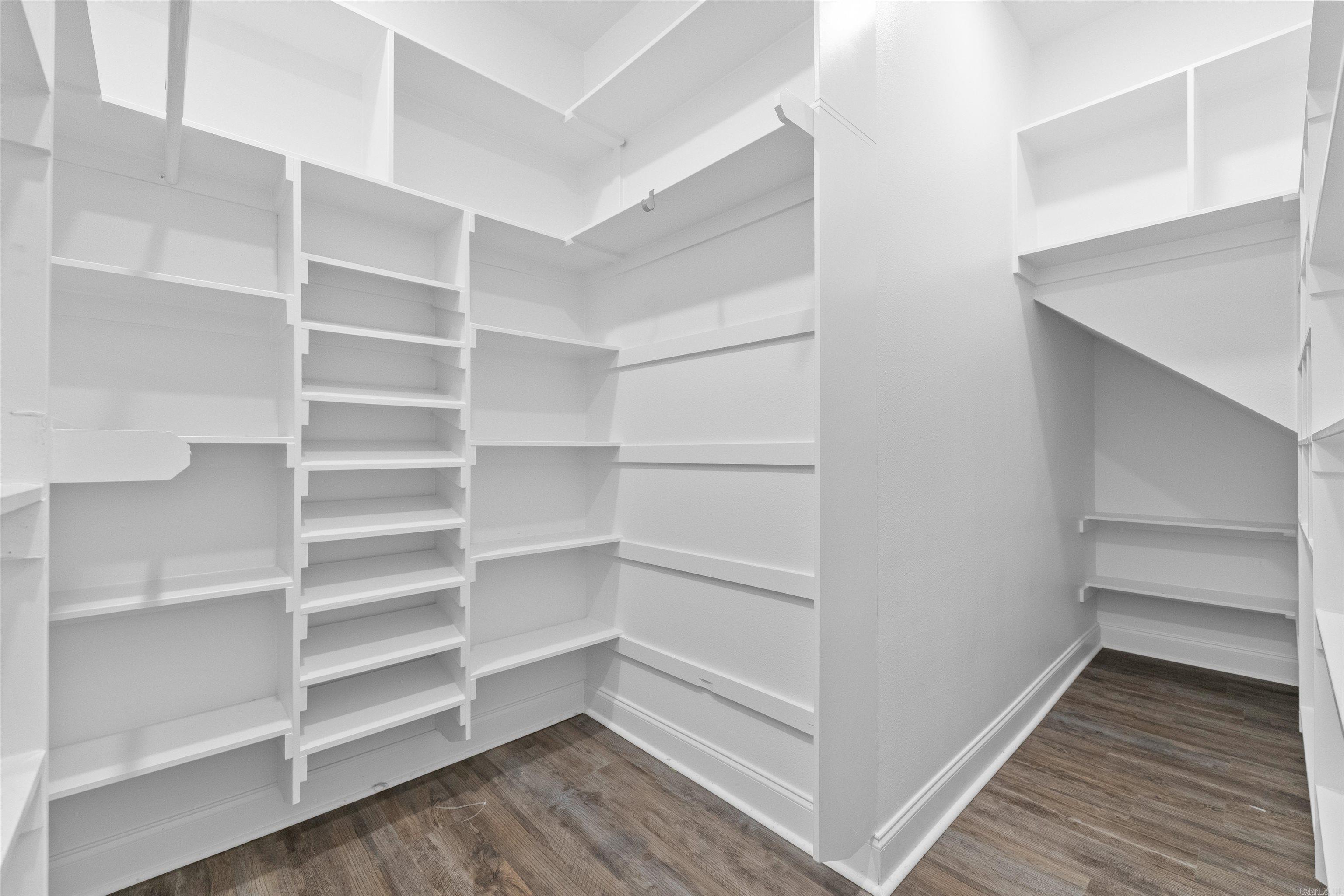 NORTH SHORE @ HURRICANE LAKE EST - Residential