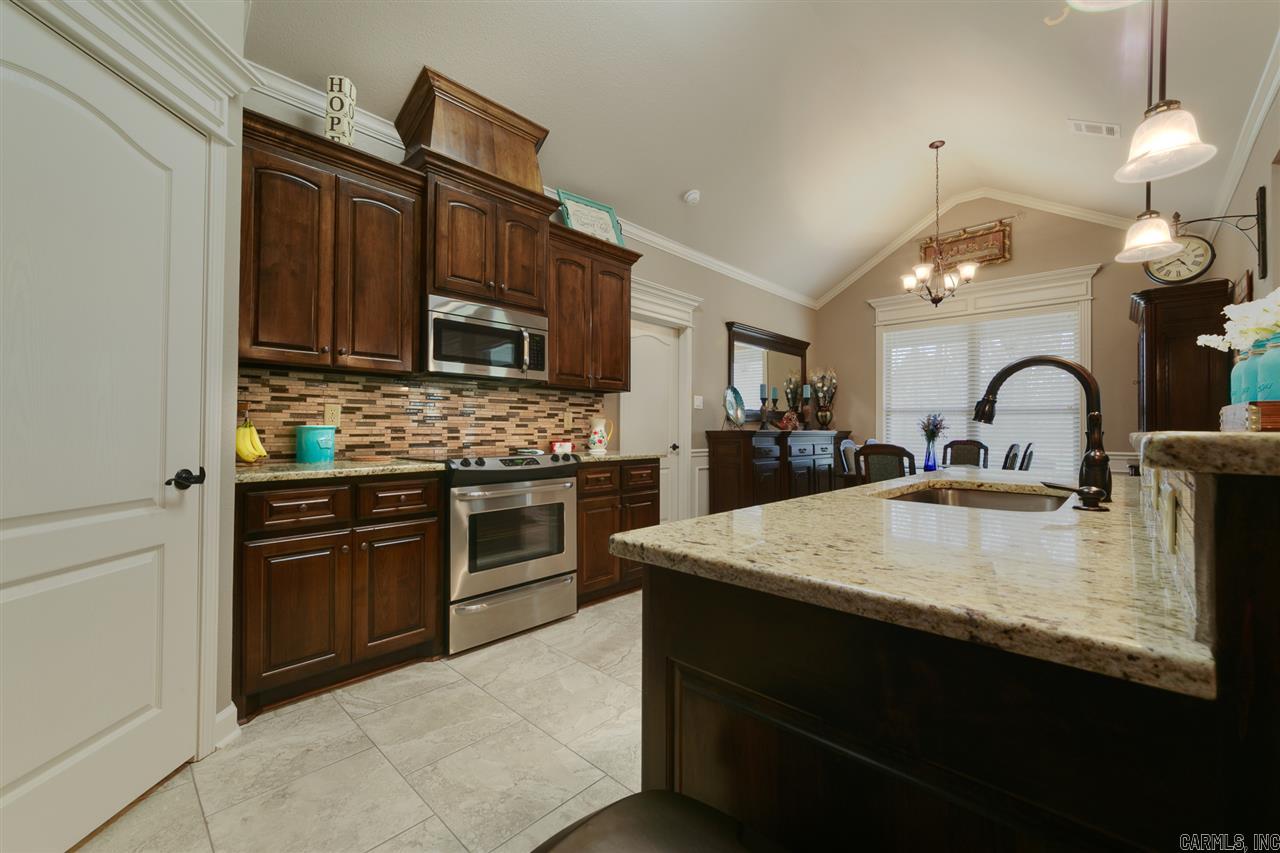 MOUNT TABOR ESTATES - Residential Lease