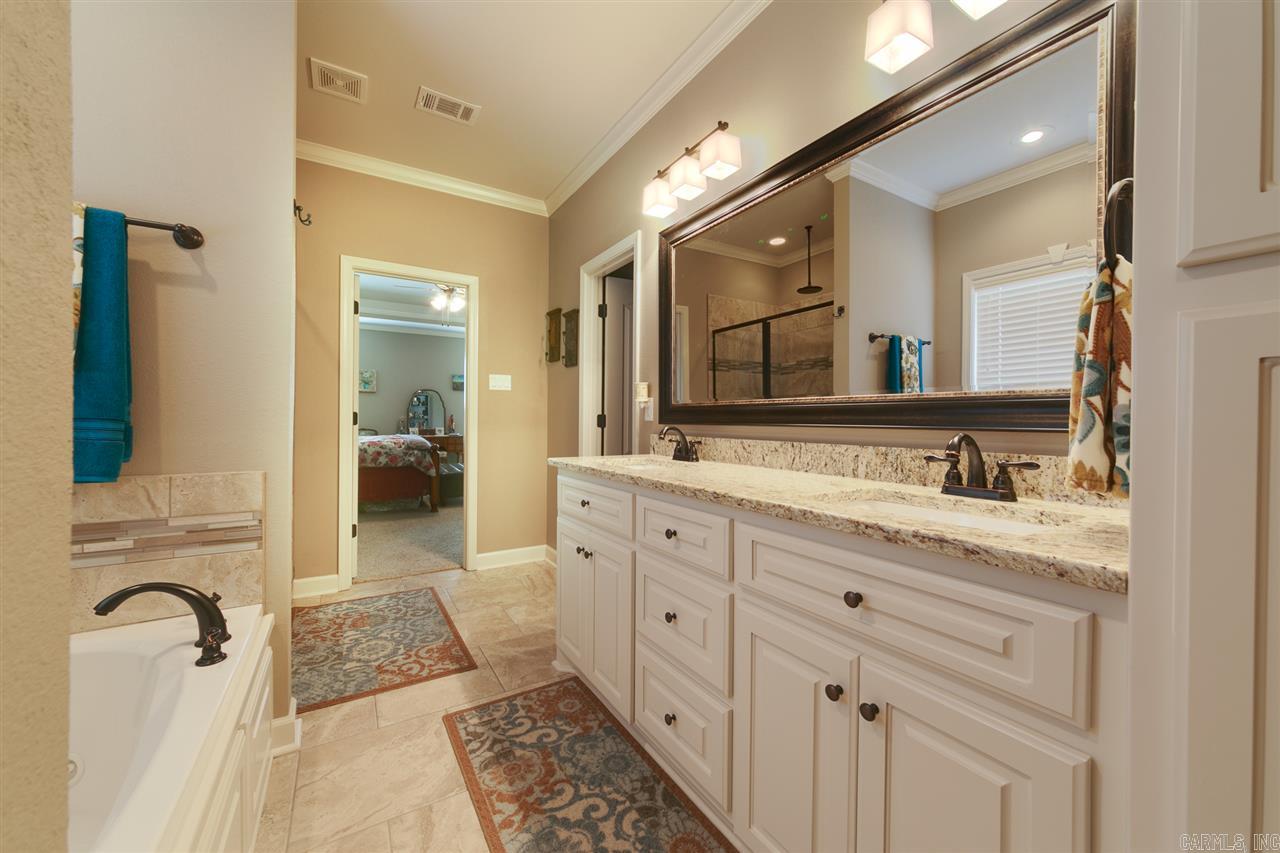 MOUNT TABOR ESTATES - Residential Lease