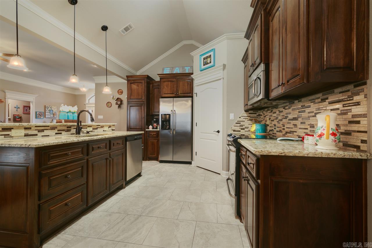 MOUNT TABOR ESTATES - Residential Lease