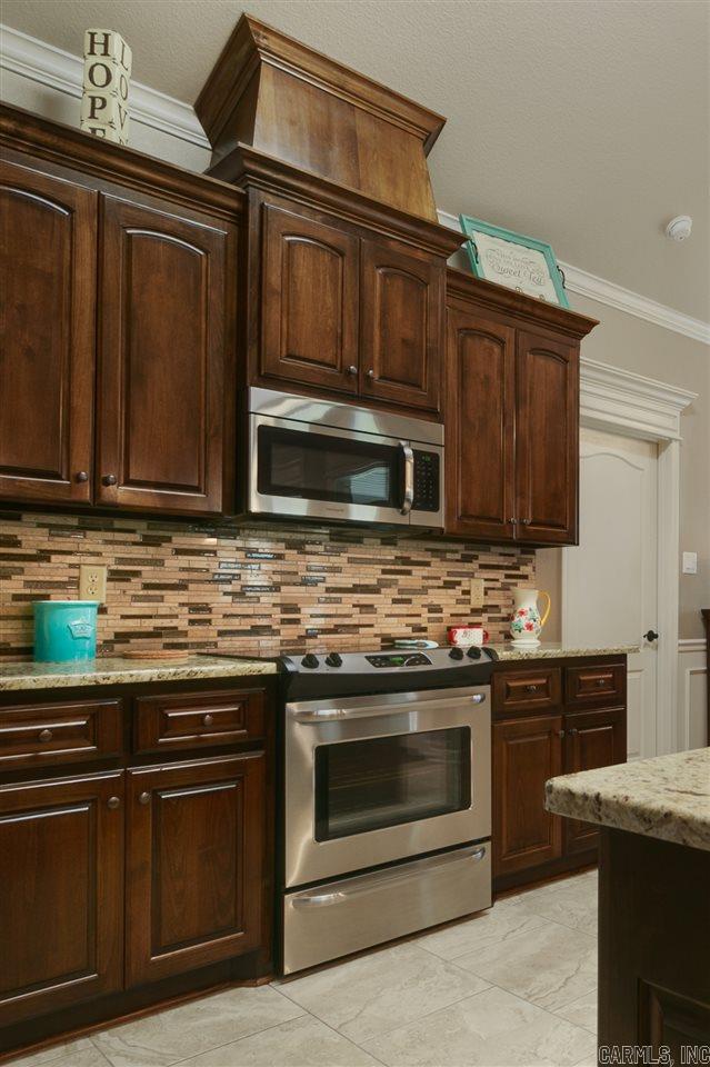 MOUNT TABOR ESTATES - Residential Lease