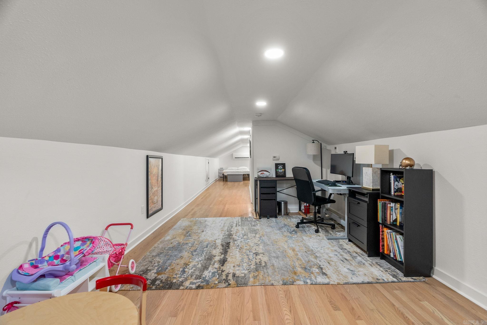 FOREST HEIGHTS PLACE - Residential