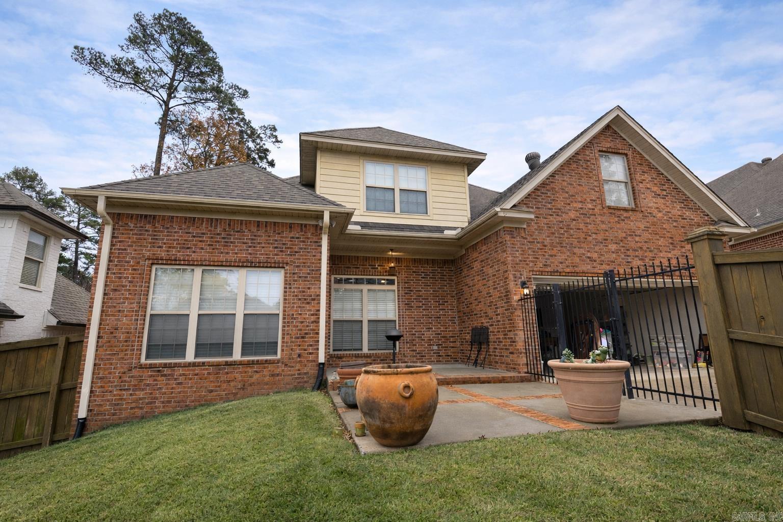 THE VILLAGES OF WELLINGTON - Residential