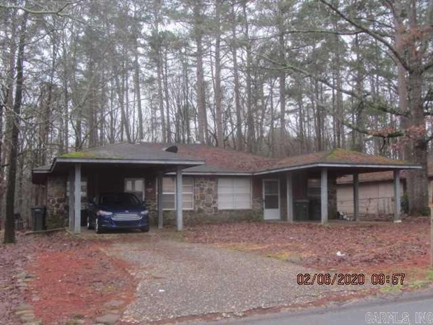 Great 2BD duplex in Little Rock close to shopping, dining, and much more. The lease for this property is for 18 months with a 3% increase after the first year. Income has to be 3x the amount of rent unless you have a housing voucher.   **ALL PROPERTIES MAY NOT BE MOVE-IN READY**