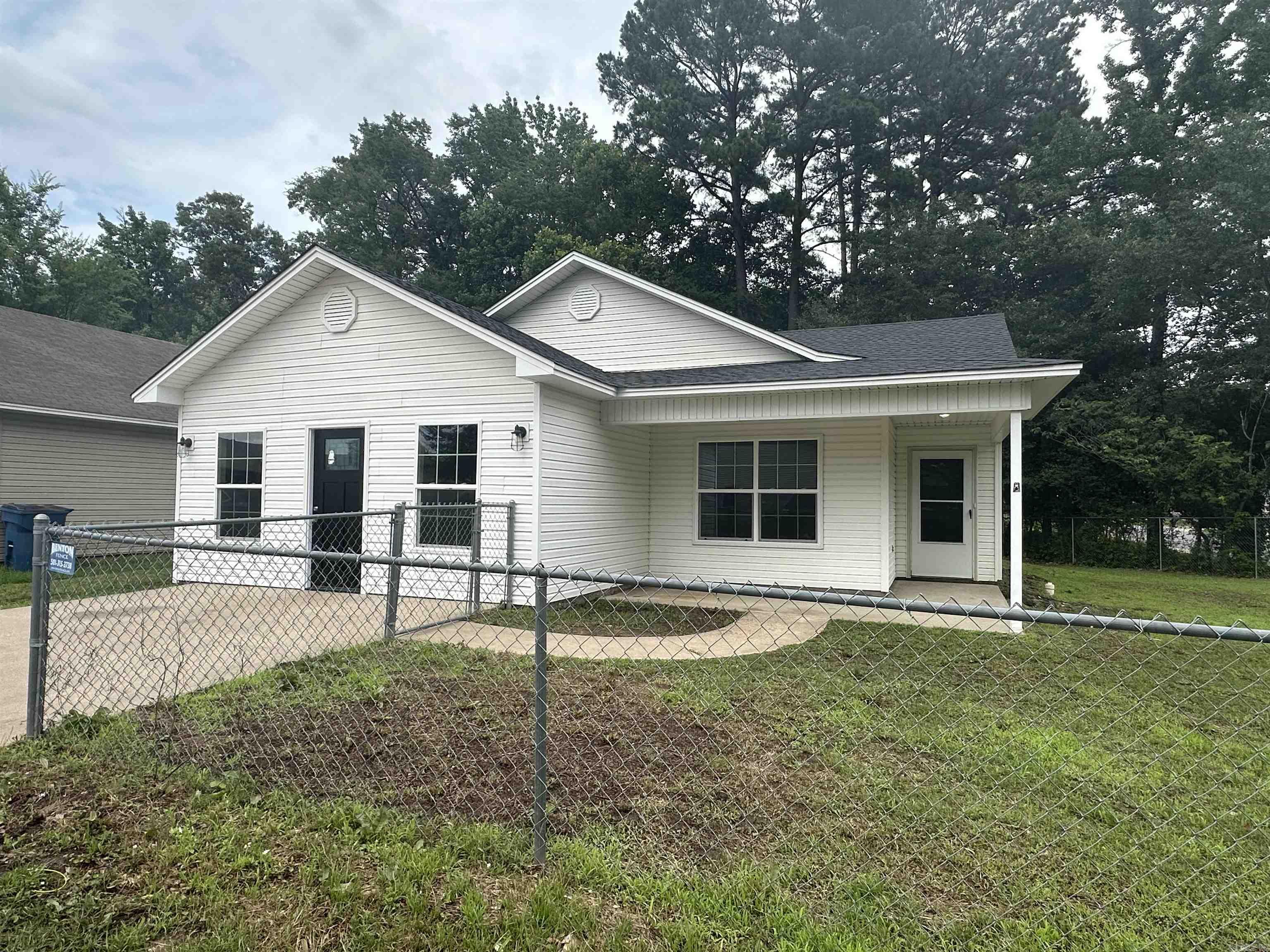 Recently updated and ready-to-move-in! This great starter home is located right up the street from Benton Schools. With 3 bedrooms, 2 bathrooms and 1625 square feet of space including two living spaces and a fenced in backyard, this home is perfect for a first time buyer or an invester looking to expand their portfolio. Updates include new roof, windows, appliances, water heater, LVP flooring throughout, new paint and kitchen countertops.