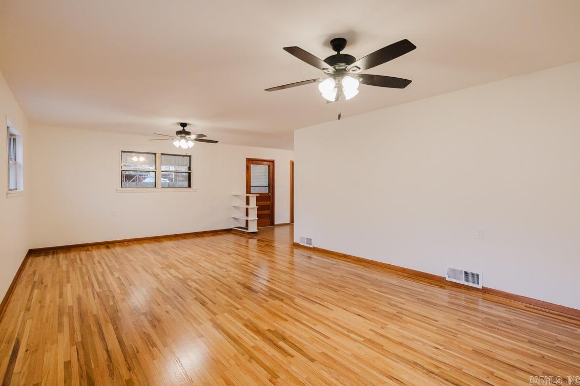 GREEN HILLS - Residential