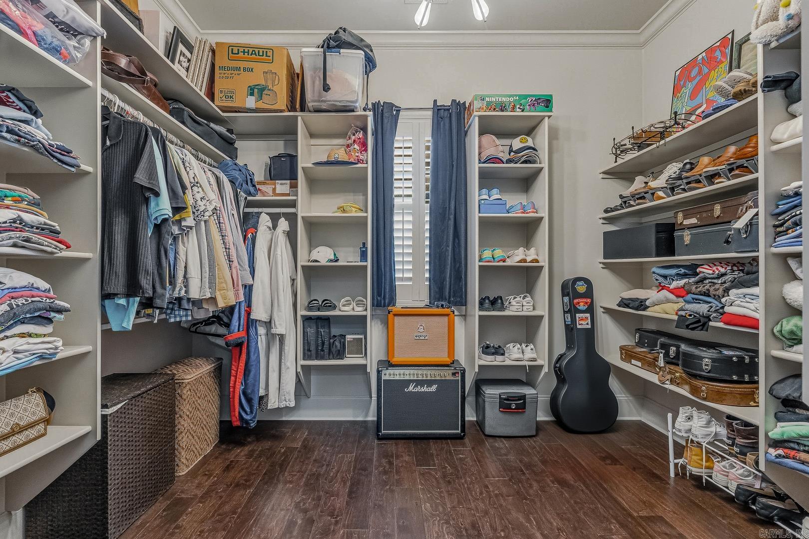 BARRINGTON PARK - Residential