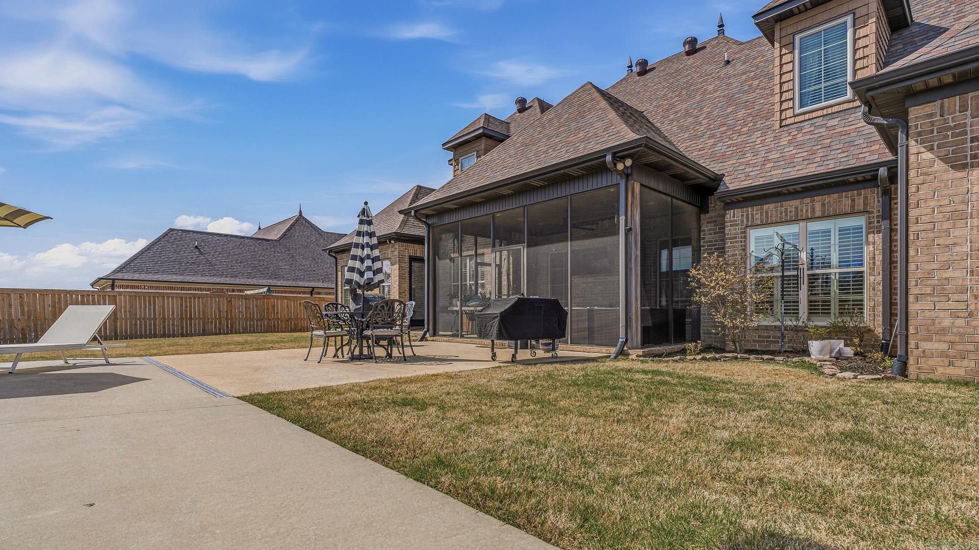 BARRINGTON PARK - Residential