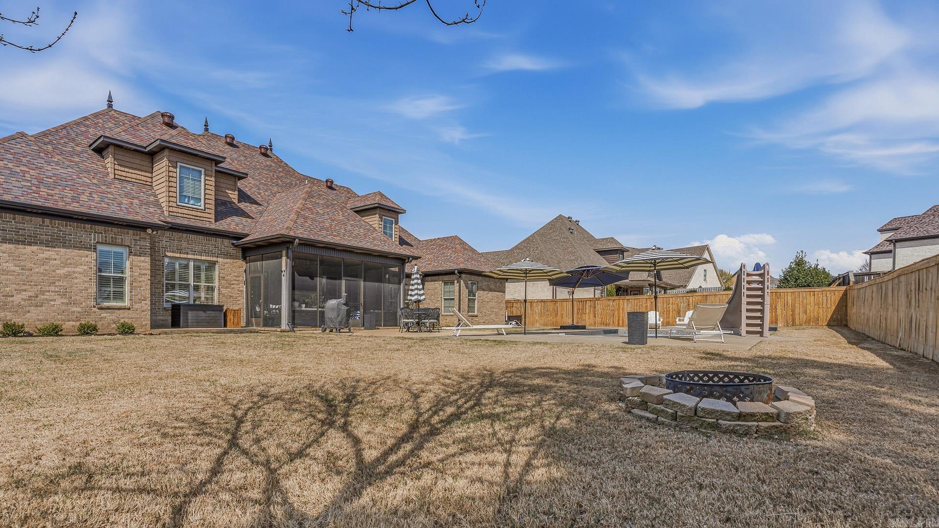 BARRINGTON PARK - Residential