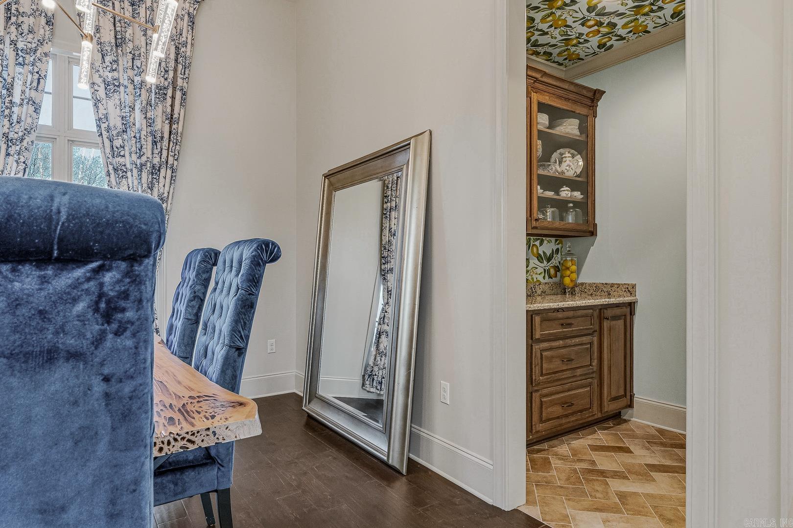 BARRINGTON PARK - Residential