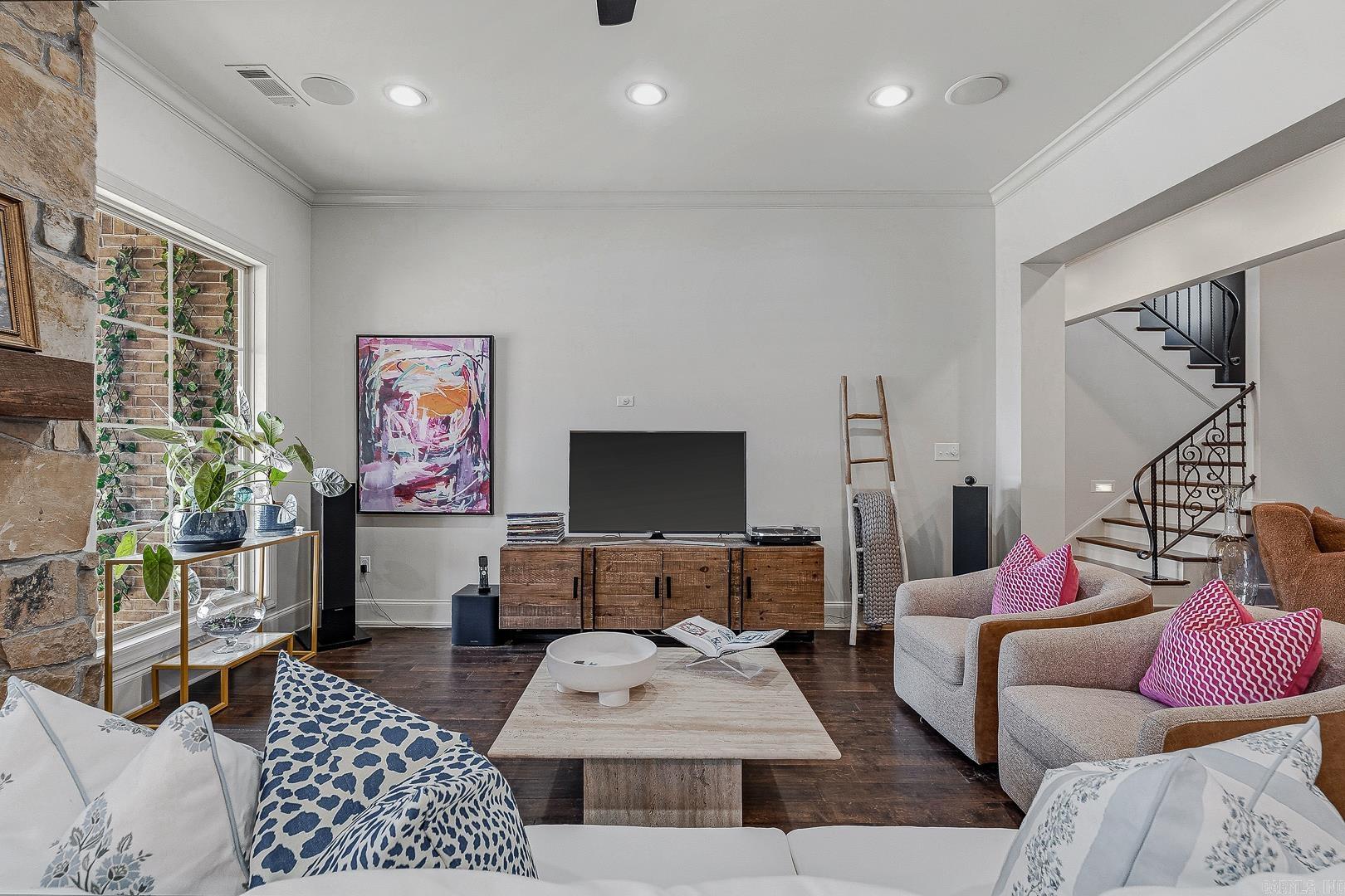 BARRINGTON PARK - Residential