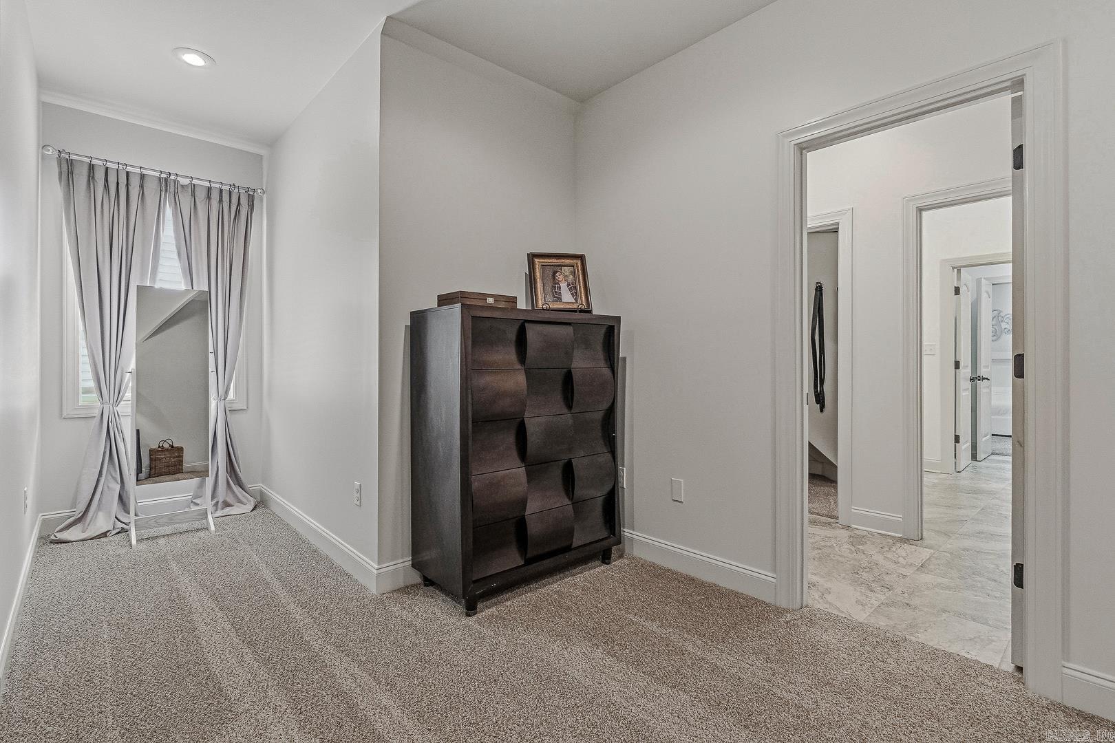 BARRINGTON PARK - Residential