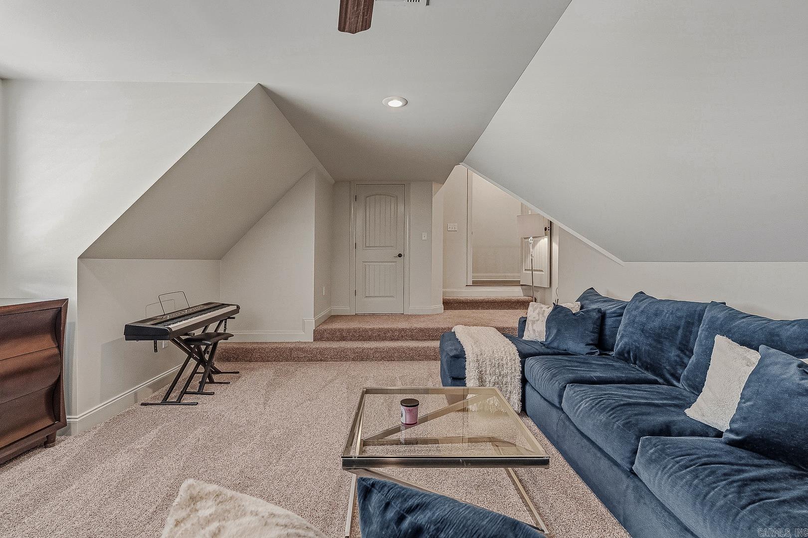 BARRINGTON PARK - Residential