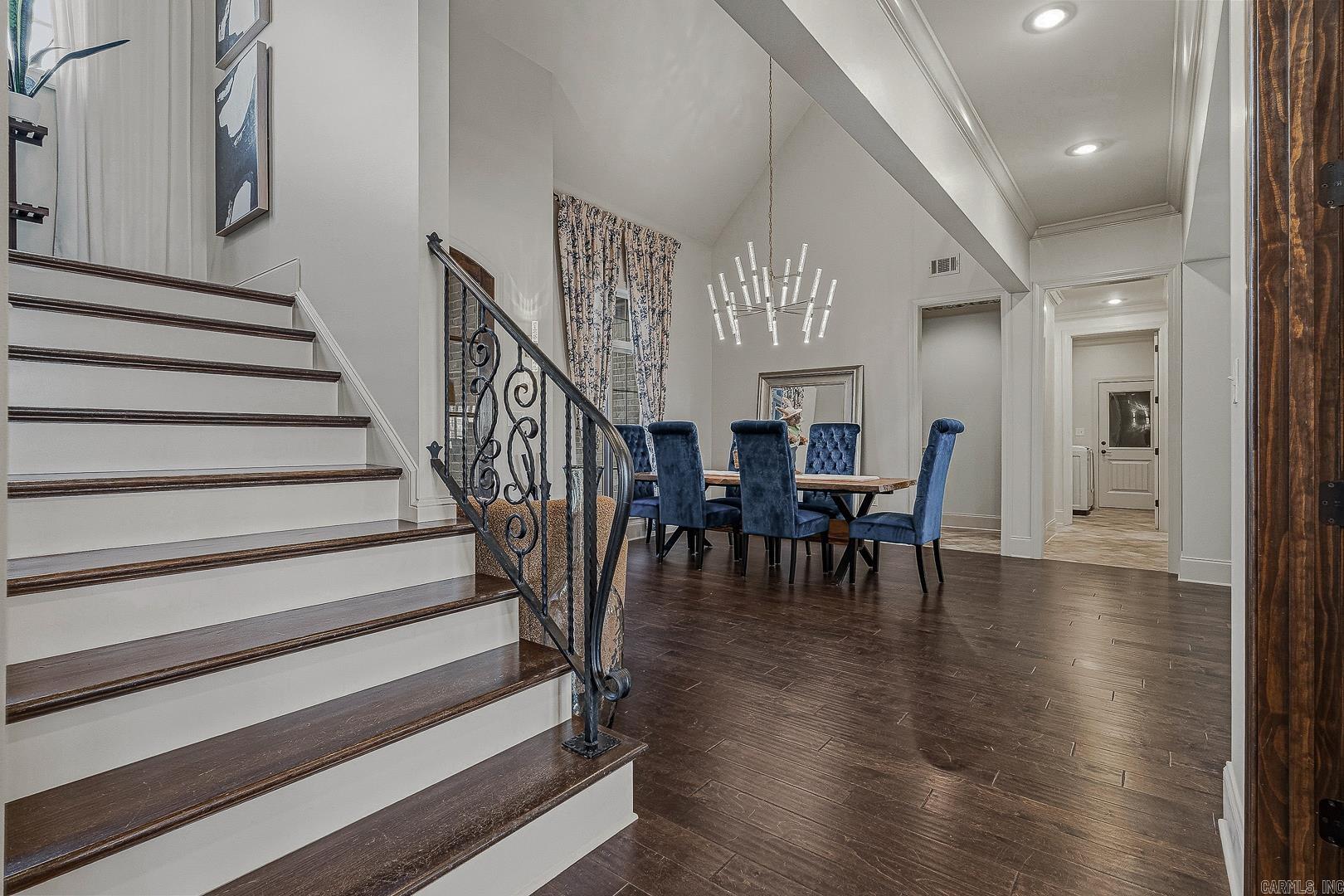 BARRINGTON PARK - Residential