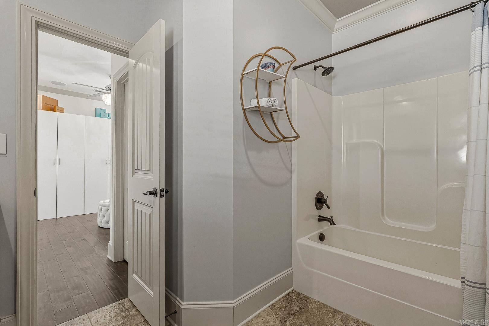 BARRINGTON PARK - Residential