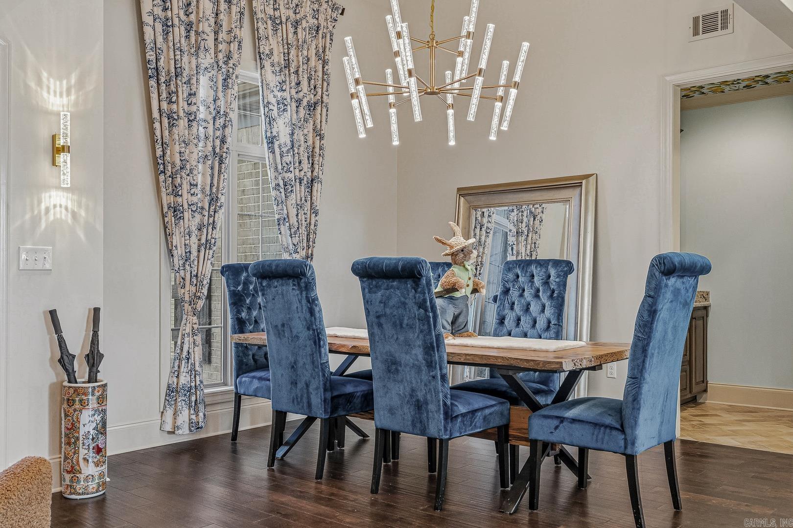 BARRINGTON PARK - Residential