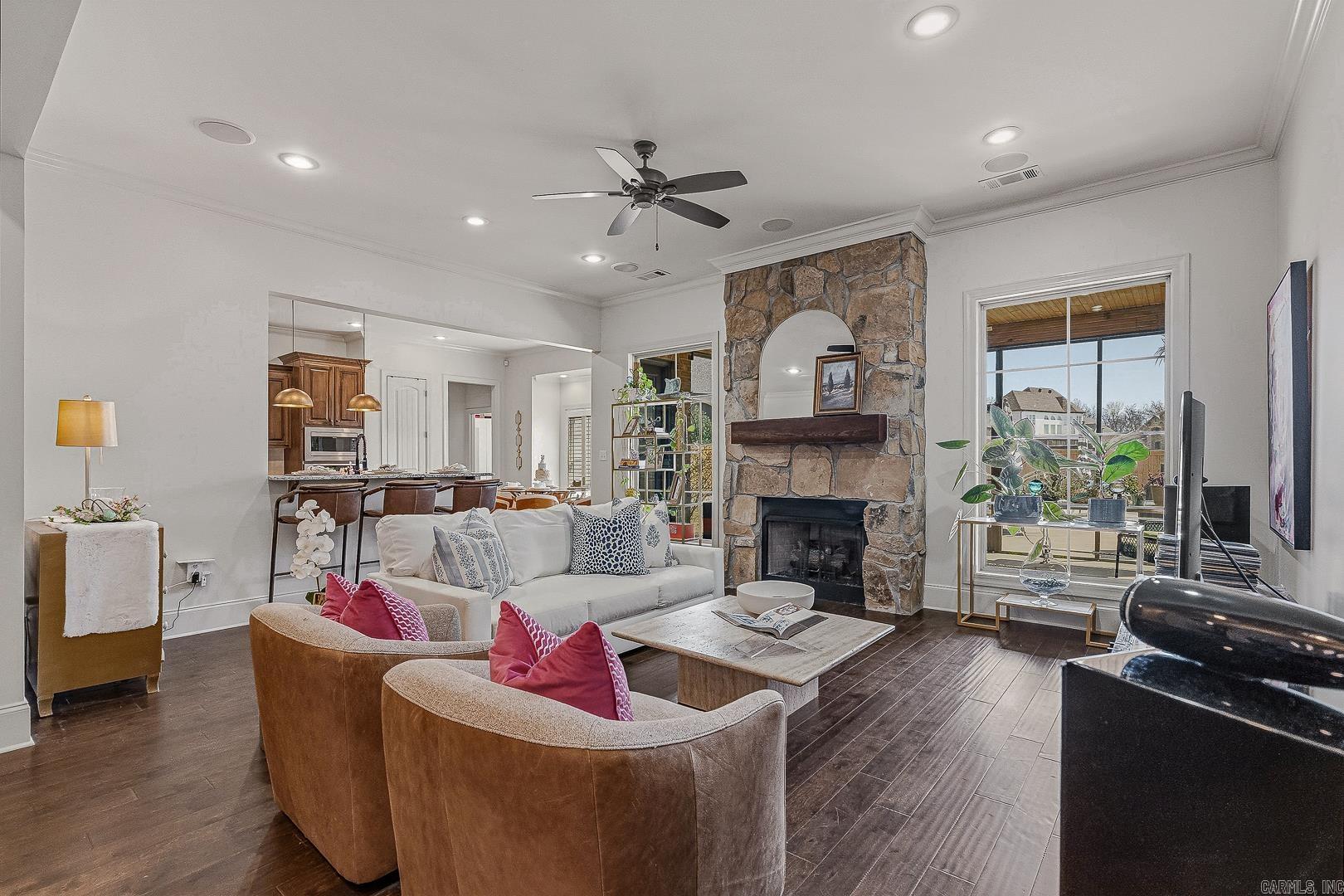 BARRINGTON PARK - Residential