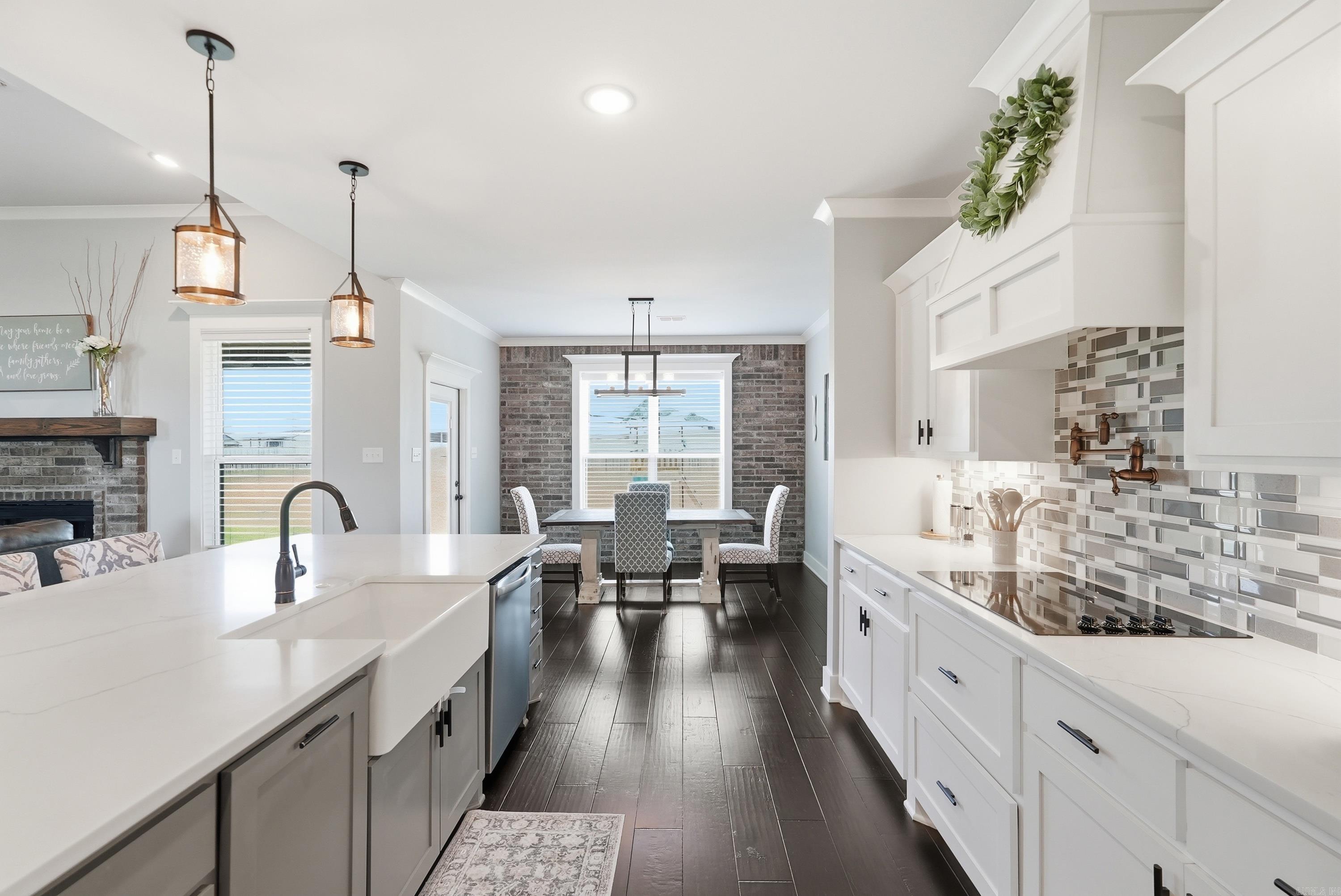 MOUNT TABOR ESTATES - Residential