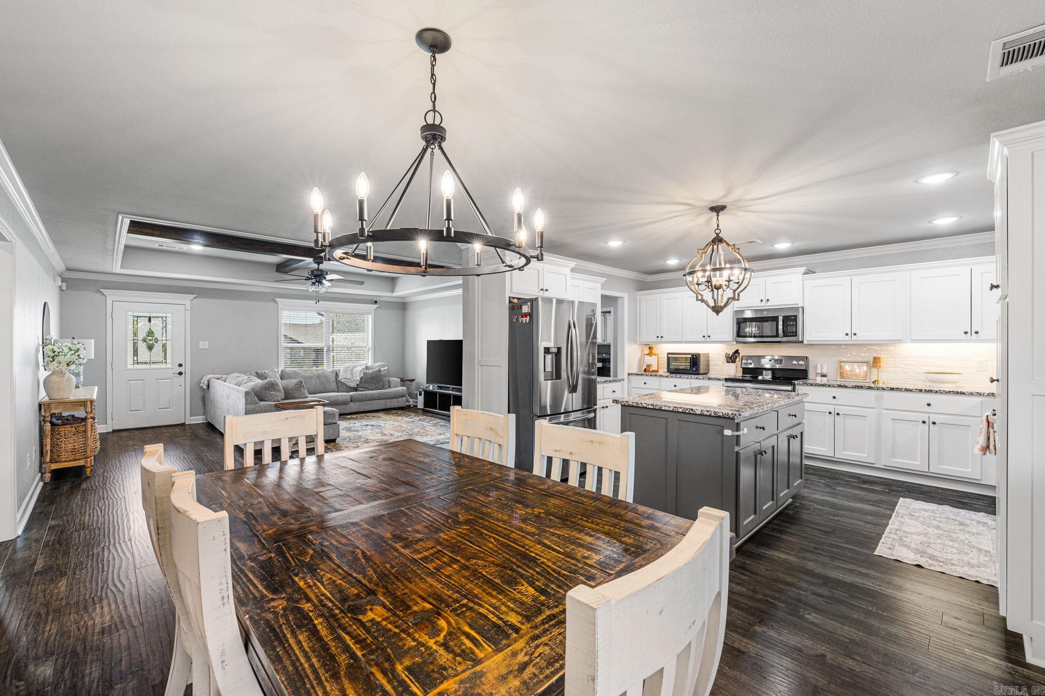 HERITAGE MEADOWS - Residential