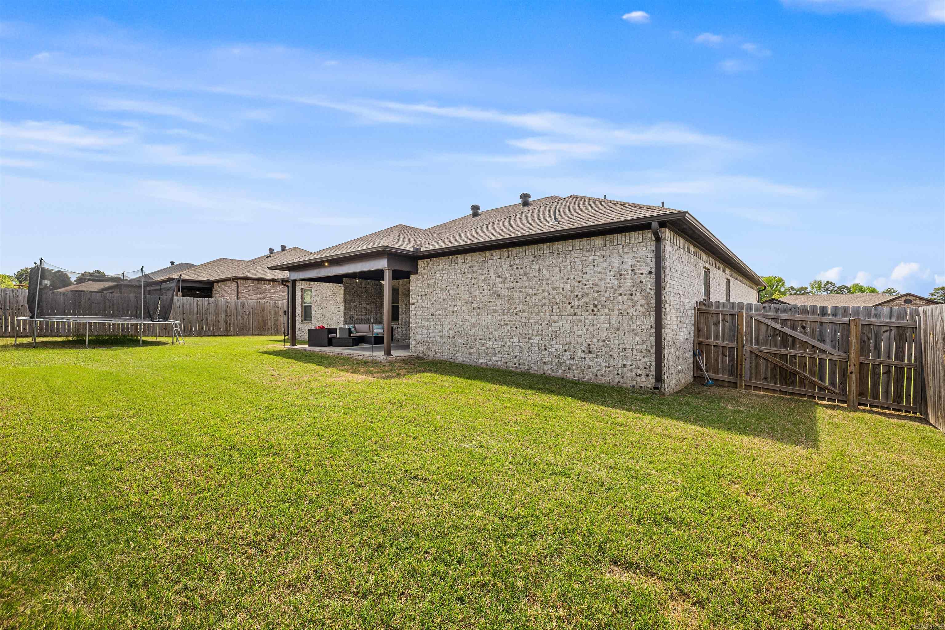 HERITAGE MEADOWS - Residential