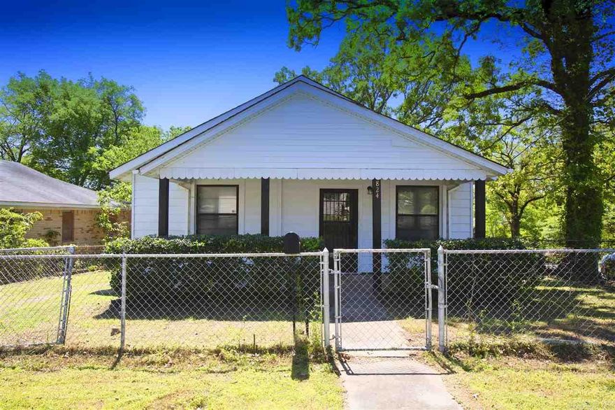 Cute 3 bedroom /2 bathroom home in NLR ! This yard is fully fenced in , with a porch and also back deck . This house won't last long its newly renovated through out . Brand new flooring and paint . Kitchen has new cabinets and appliances . Lots of yard for all of your family entertaining . It's move in ready !!  Give us a call 501-232-8964