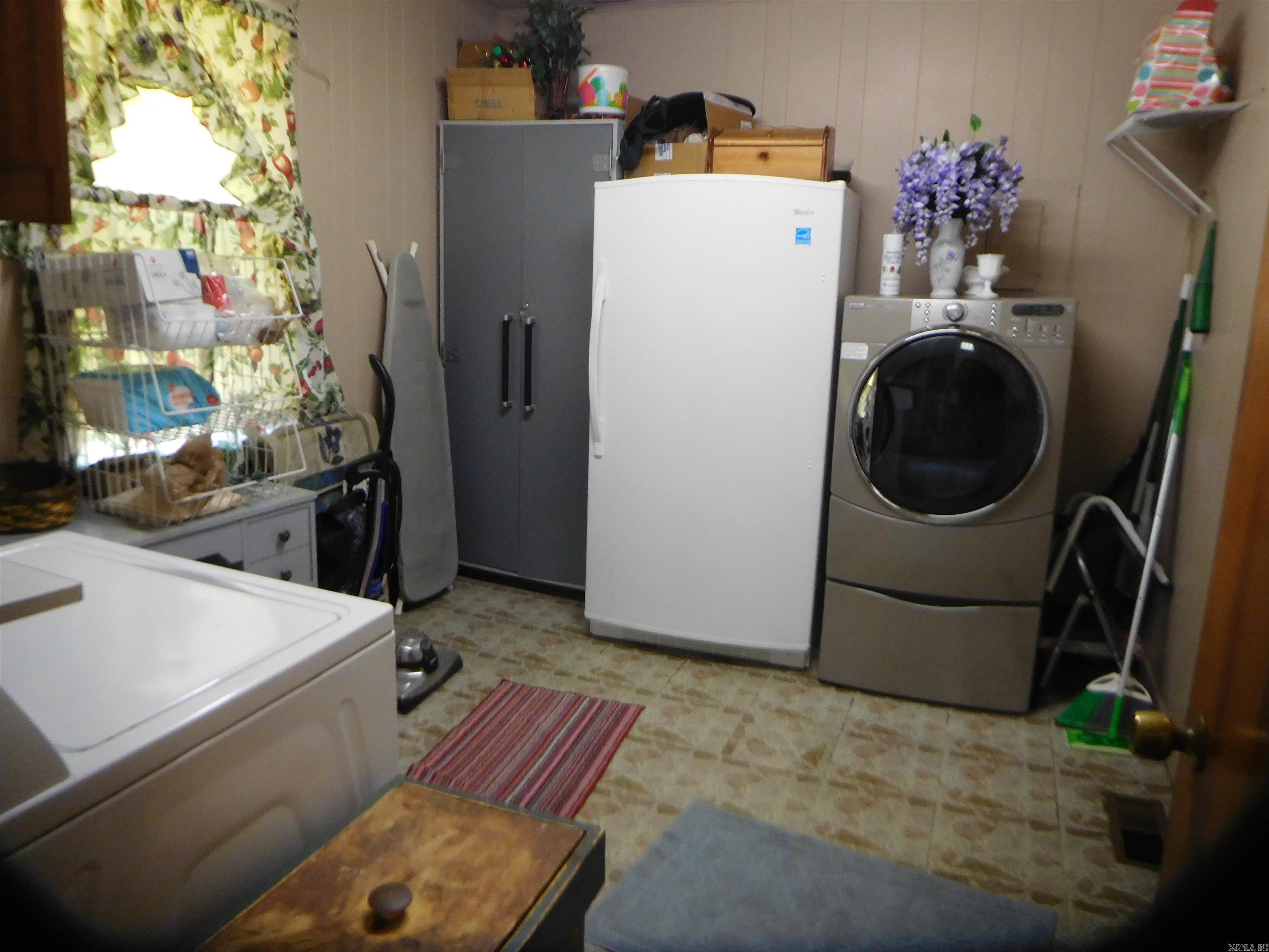 CLAYTON - Residential