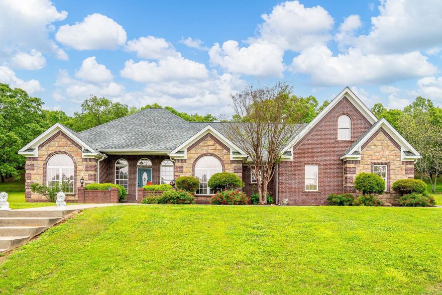 ARE YOU SEEKING A HOME ON SMALL ACREAGE AND NOT TOO FAR FROM THE CITY? THIS MAY BE THE HOME FOR YOU. THIS 3BR 2.5BA HOME IS LOCATED NORTH OF THE CITY LIMITS JUST OFF OF ACKLIN GAP ROAD ON 4.08 ACRES. A FULLY FENCED YARD WITH A GATED ENTRY, CIRLE DRIVE & A SIDE LOAD GARAGE A SPLIT BEDROOM PLAN, PRIMARY CLOSET HAS BUILTINS, FORMAL DINING, BONUS ROOM UPSTAIRS, STORAGE AREA IN GARAGE, GRANITE COUNTER TOPS, GAS STOVE, WALK IN PANTRY, STAINED CABINETS, CROWN MOLDING, LAUANDRY ROOM HAS STORAGE AND SOAK SINK, & THE WINDOWS ARE TINTED. TWO HVAC UNITS. BURIED 250 GAL PROPANE TANK. MAIN HVAC IS NEW, UPSTAIRS UNIT IS ORIGINAL. Roof in 2023, WATER HEATER LESS THAN 3 YEAR OLD. **SEE IMPORTANT SHOWING REMARKS AND AGENT REMARKS**