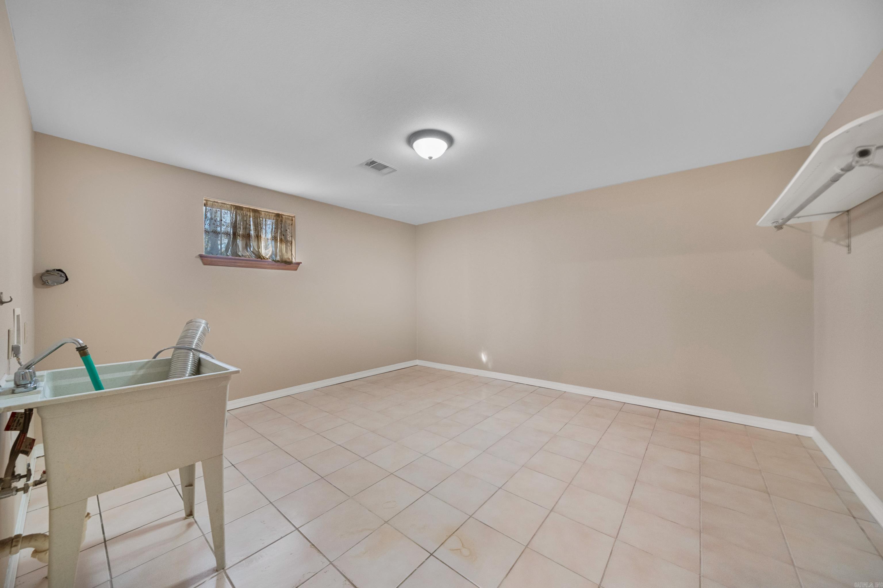 ARZELLA ACRES - Residential