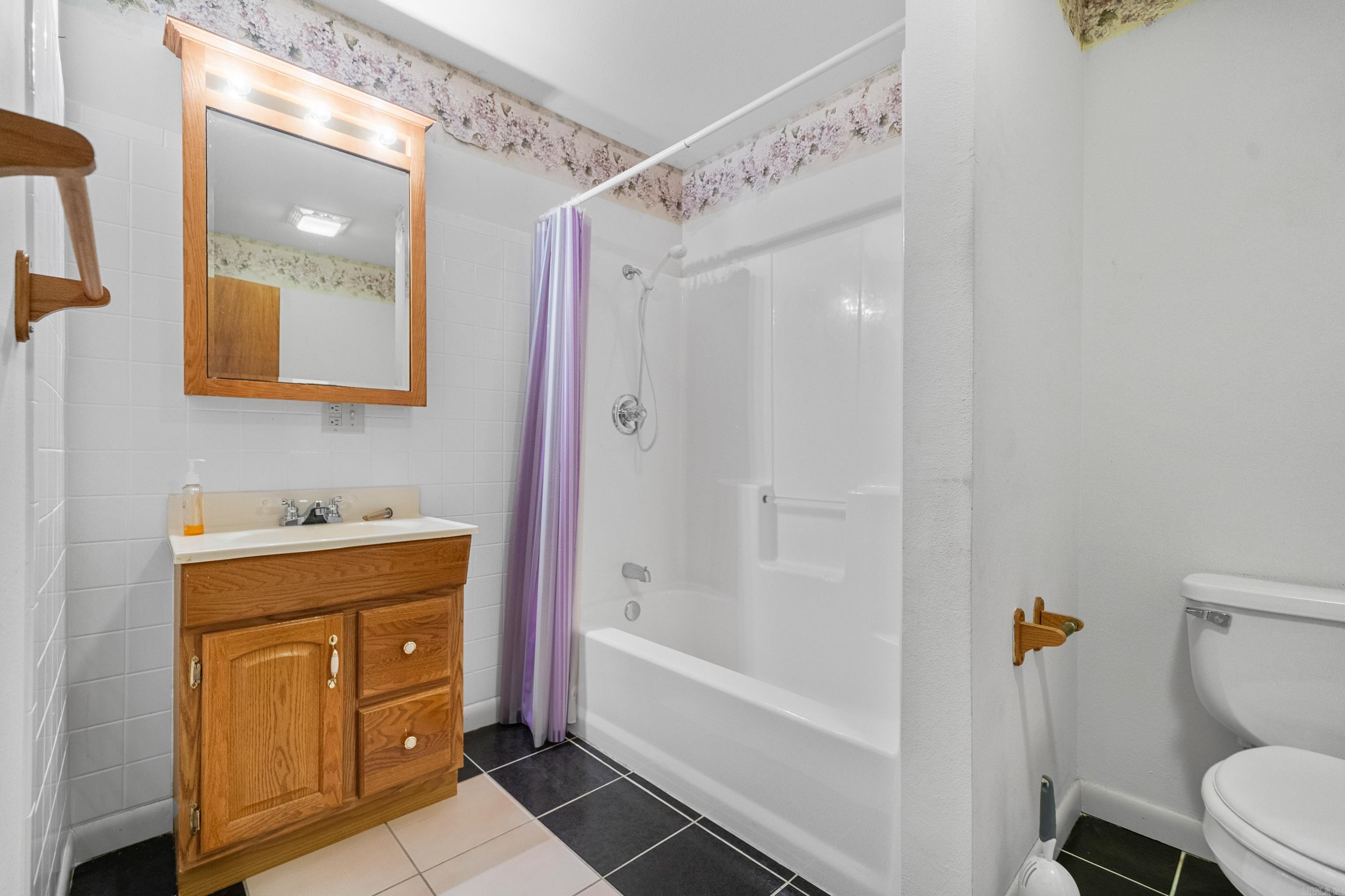 ARZELLA ACRES - Residential