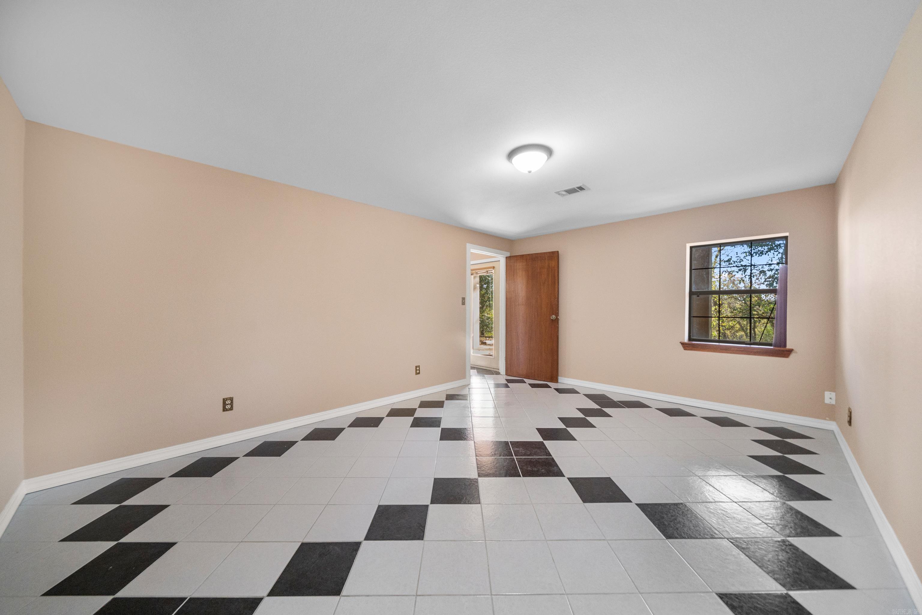 ARZELLA ACRES - Residential