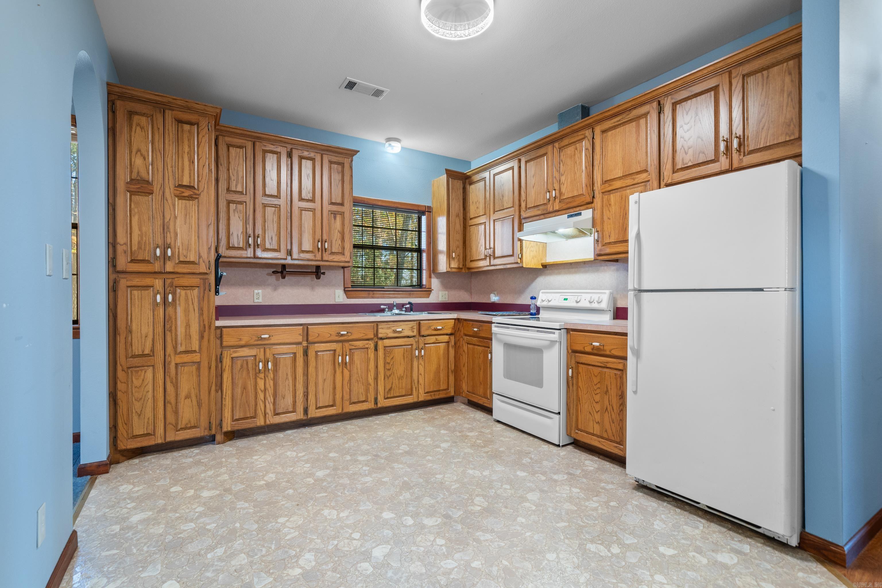 ARZELLA ACRES - Residential